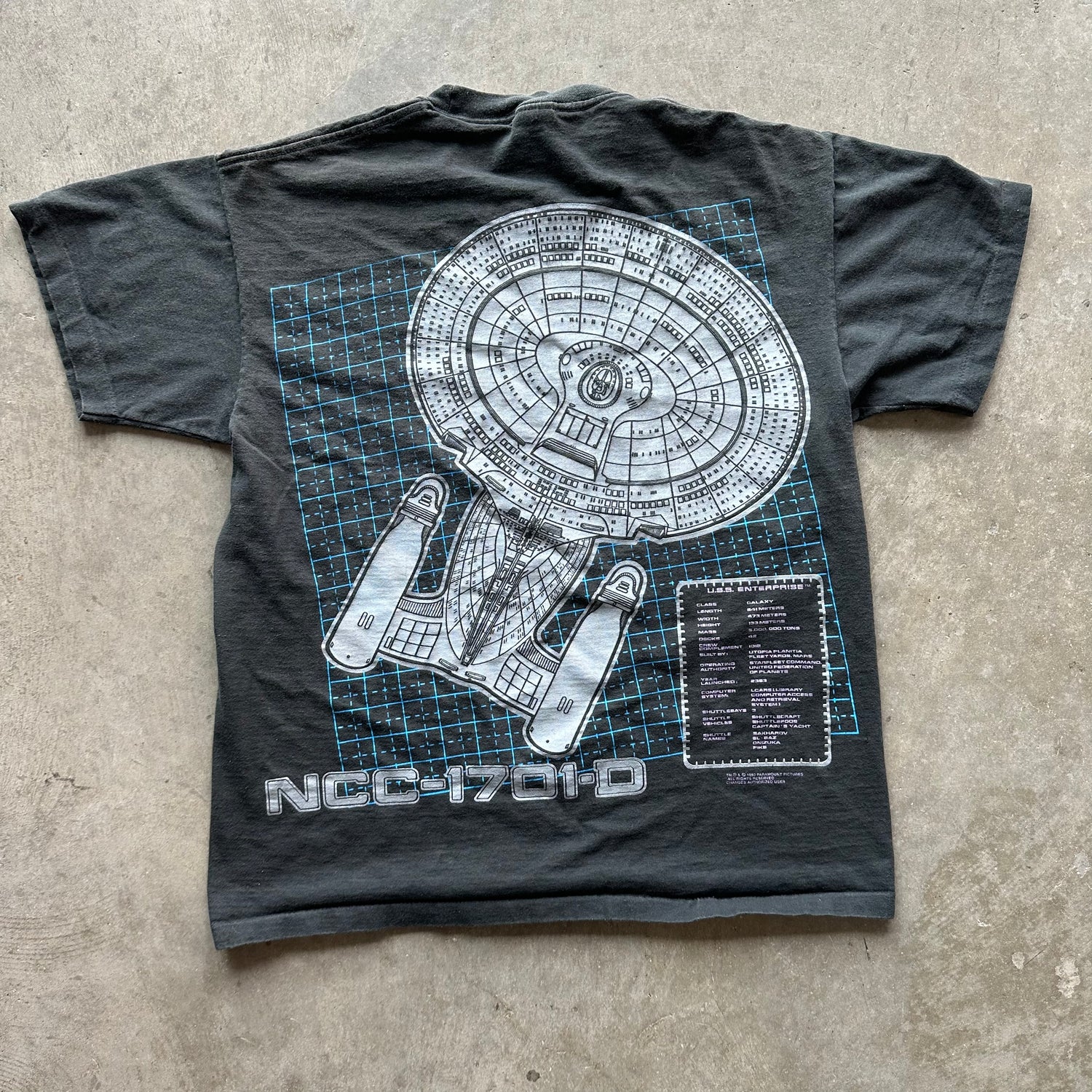 L 93 Star Trek Tee