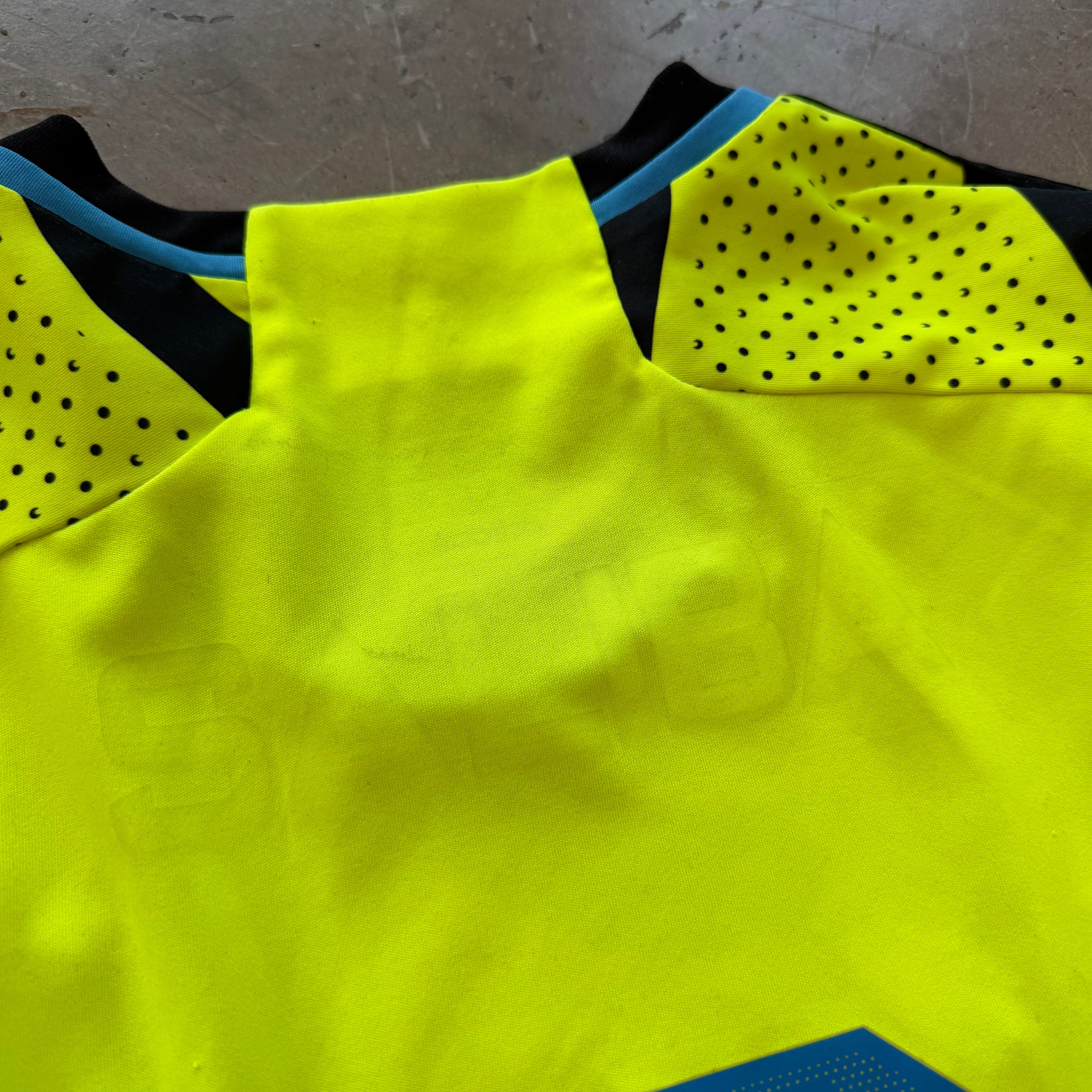 XL Arsenal Saliba Jersey
