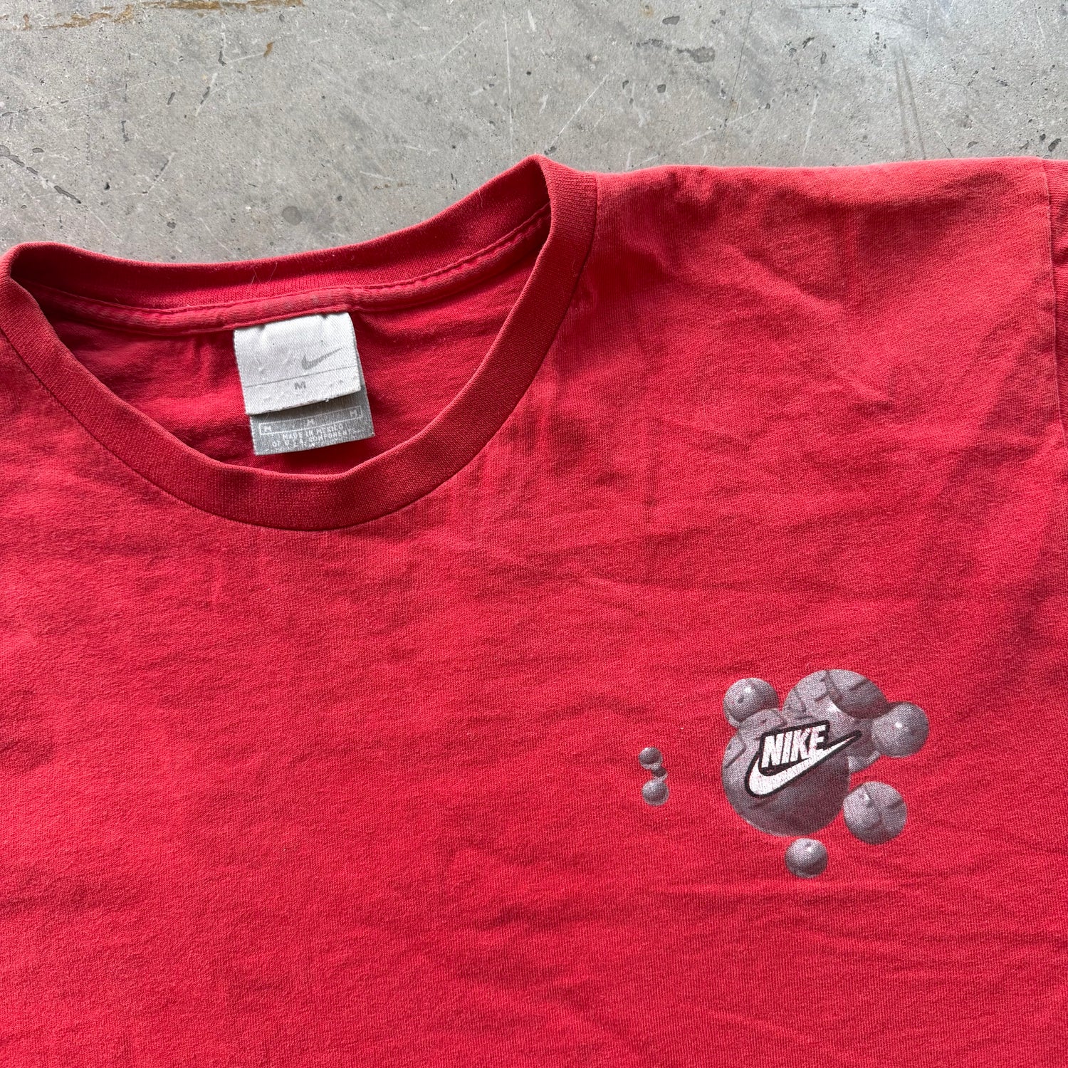 M 00s Red Nike Tee