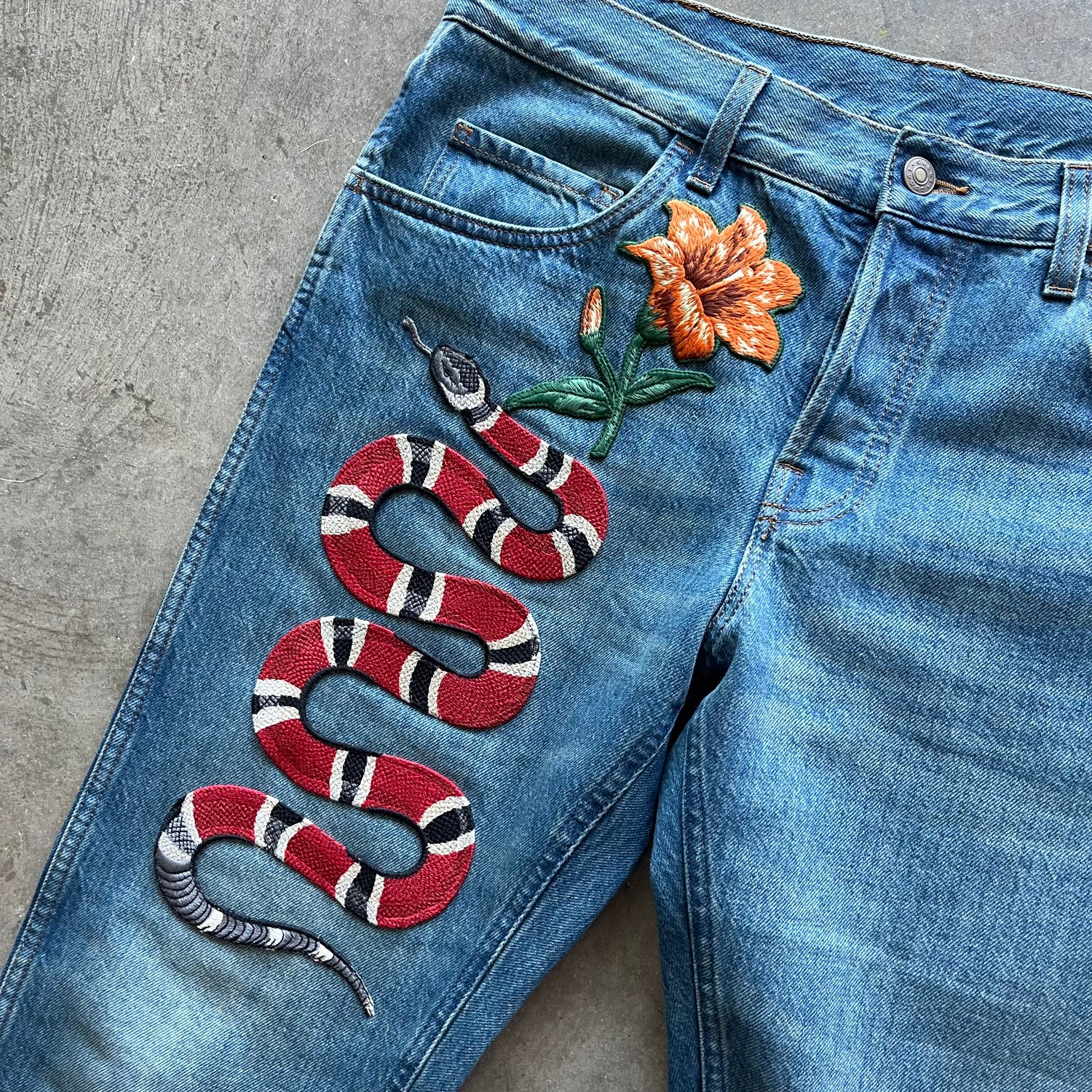 36x30 Gucci Snake Jeans DS
