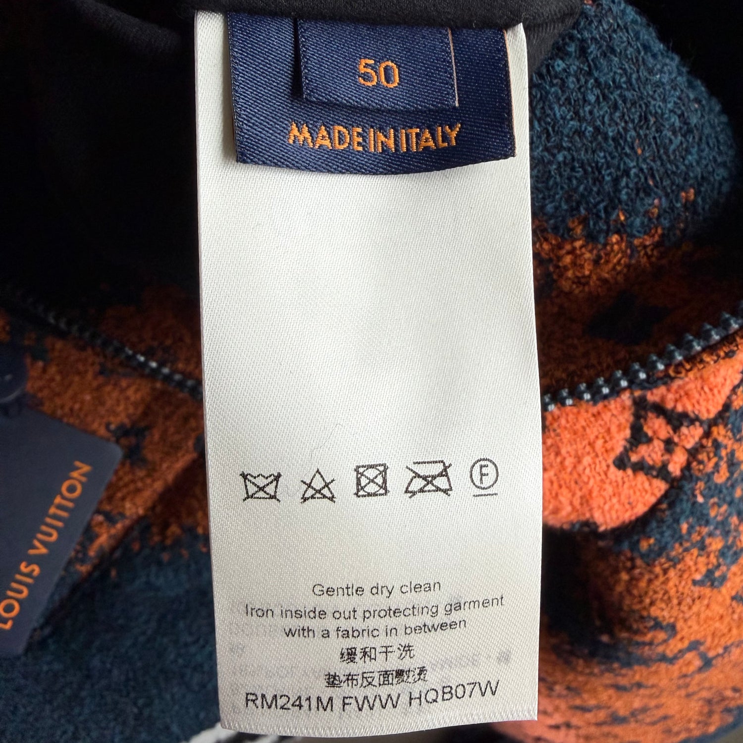 L Louis Vuitton Monogram Globe Fleece SS24