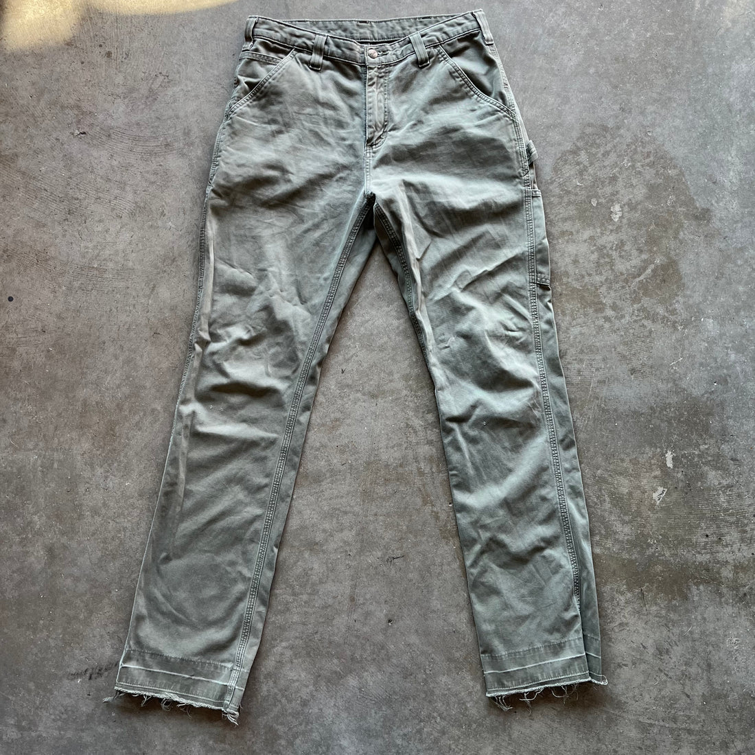 32x34 00s Olive Carhartt Pants