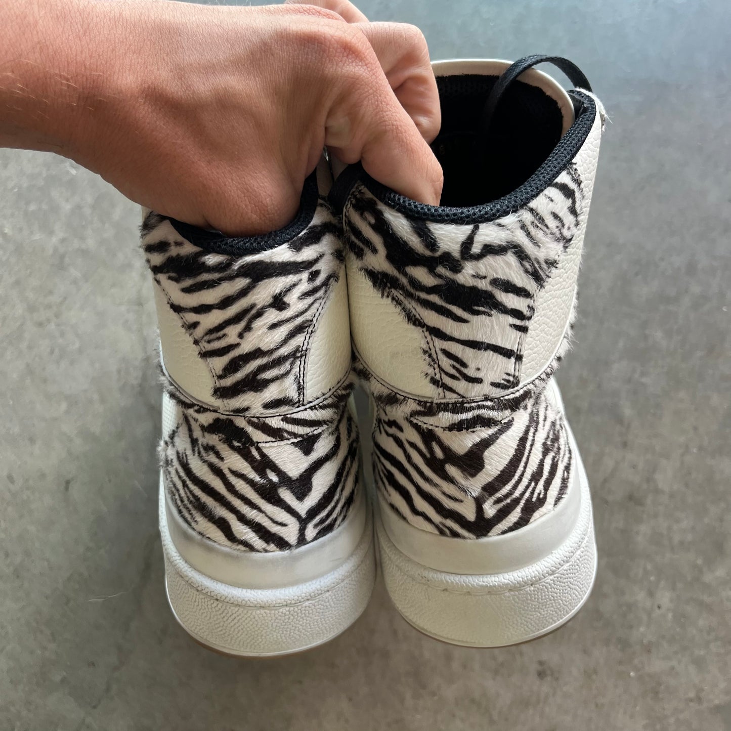46eu Used Saint Laurent SL24 High Zebra Print