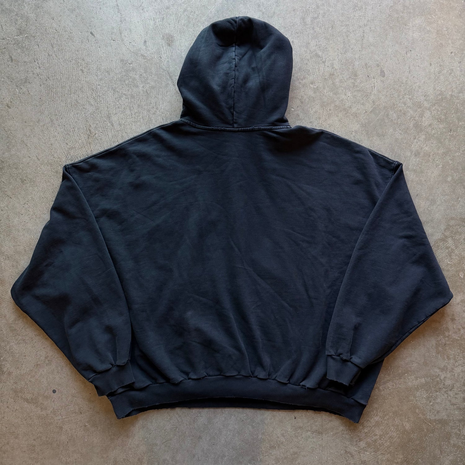 XL Balenciaga Apple Hoodie (3)