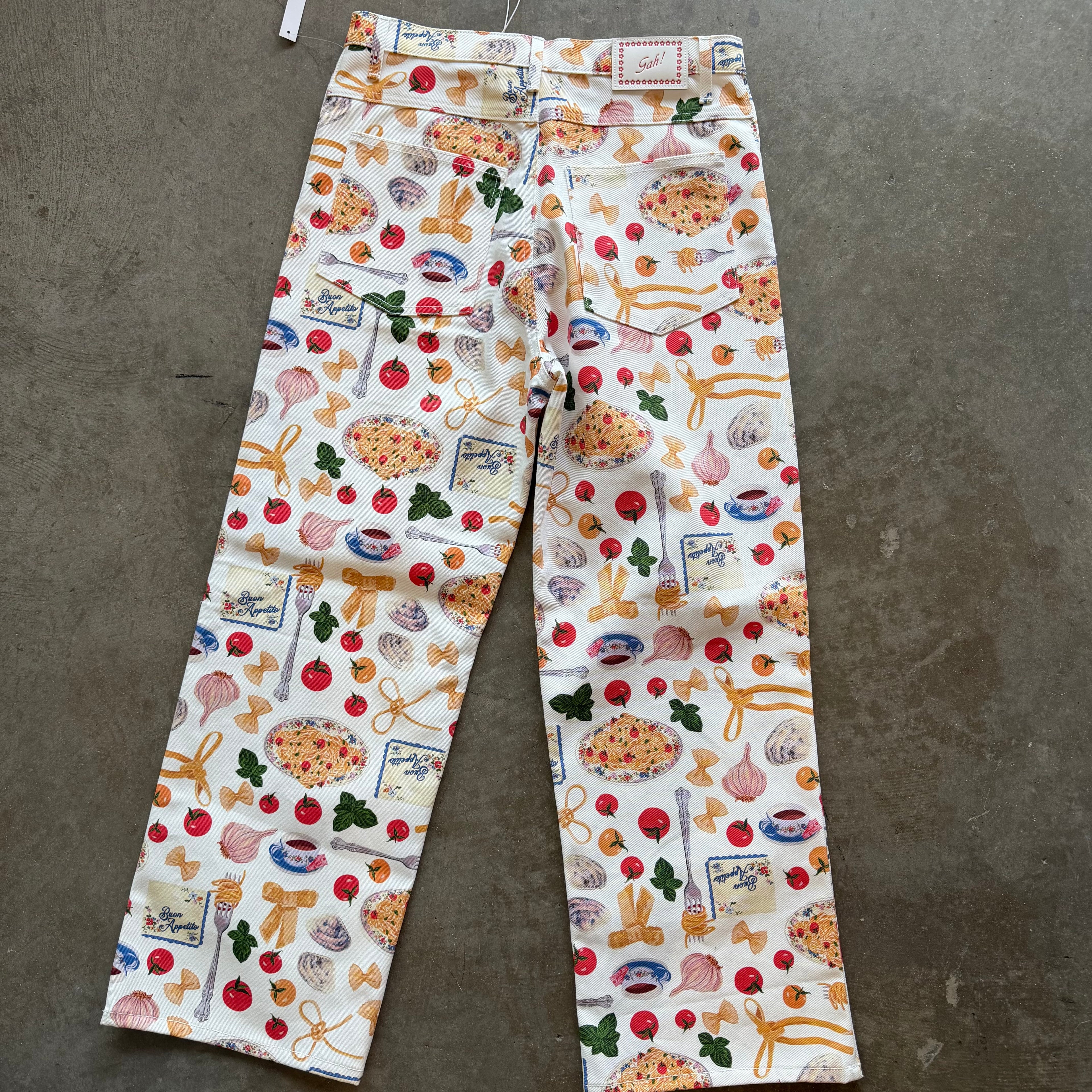 32x28 Lisa Says Gah Food Pants