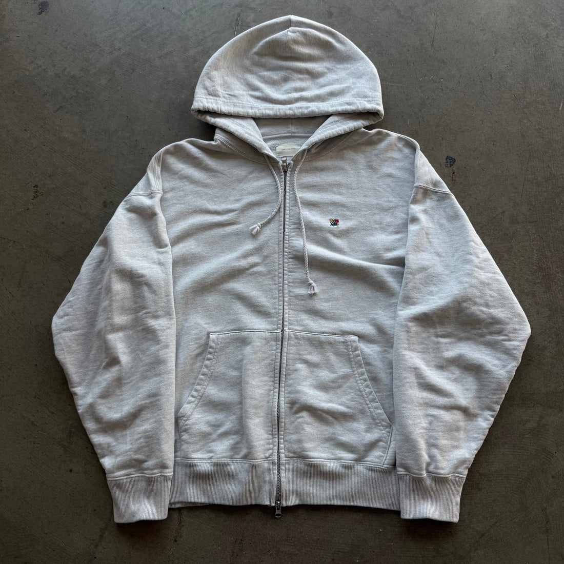 L ALD Roses Gray Zipup