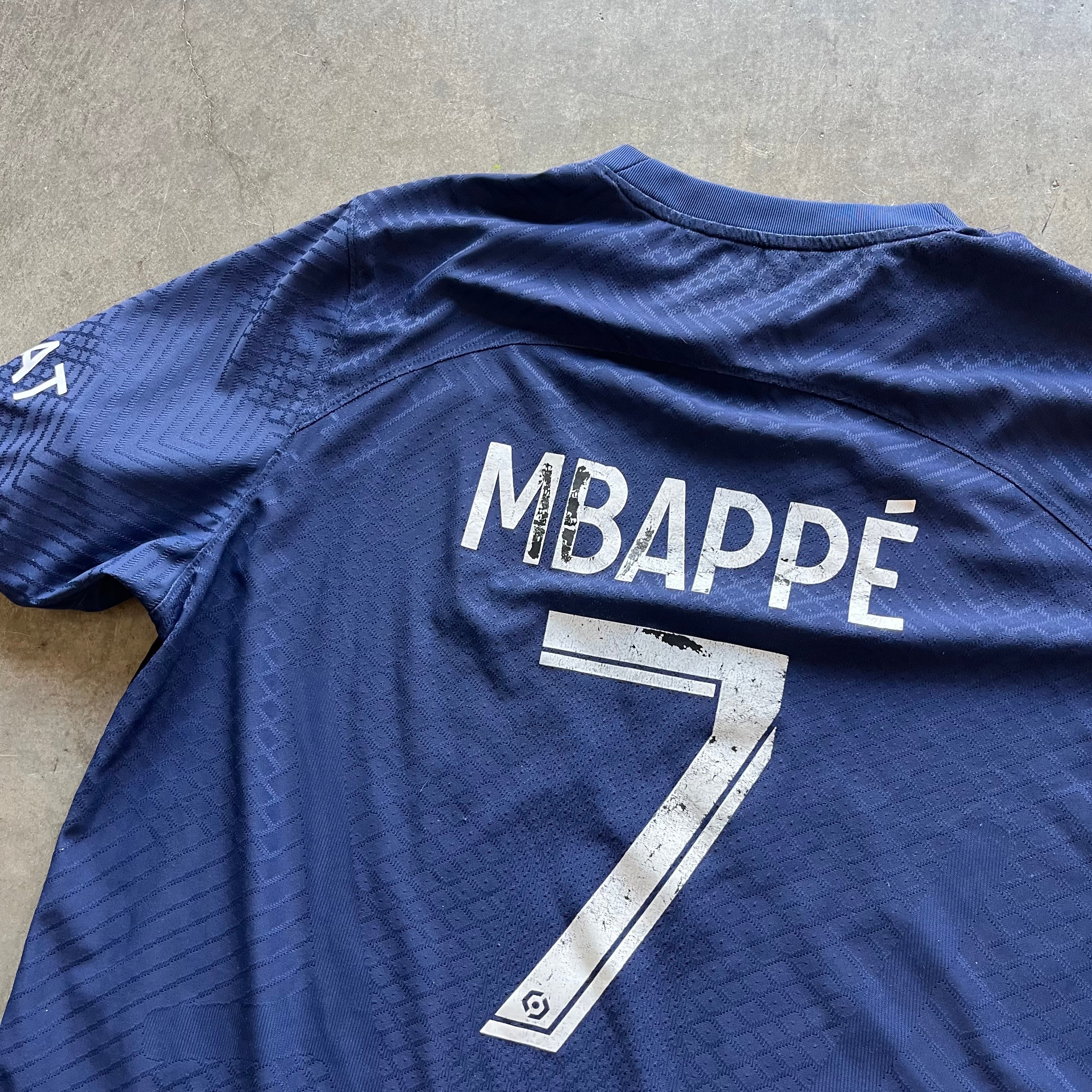 L PSG Mbappe Jersey