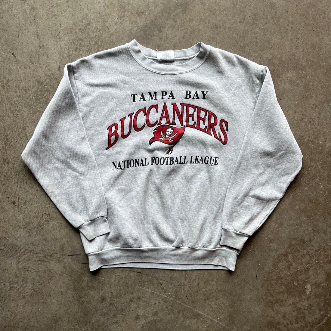 L 00s Buccaneers Crewneck