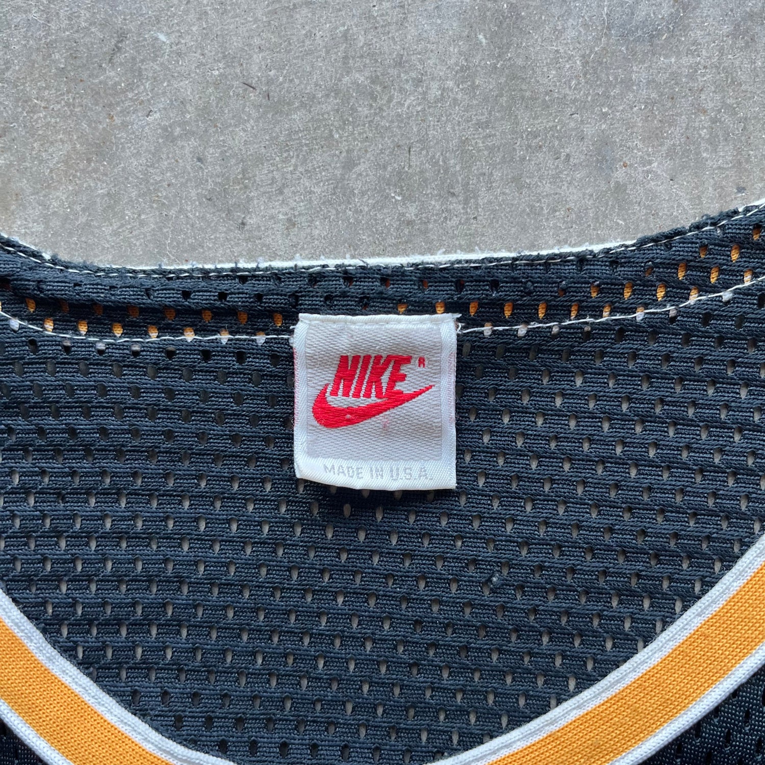 L 90s Bootleg Nike Jersey