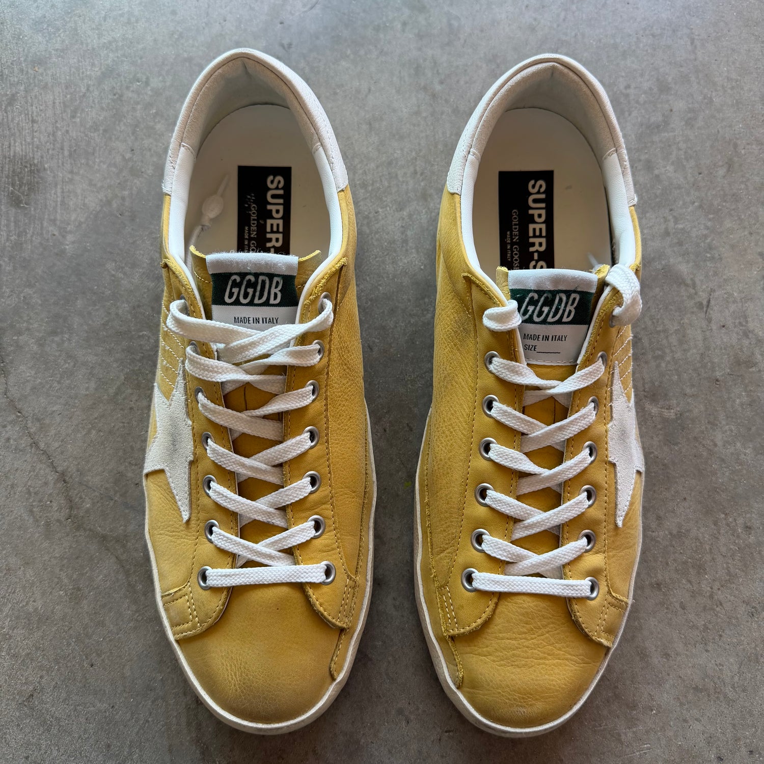 11 Used Golden Goose Superstar Yellow