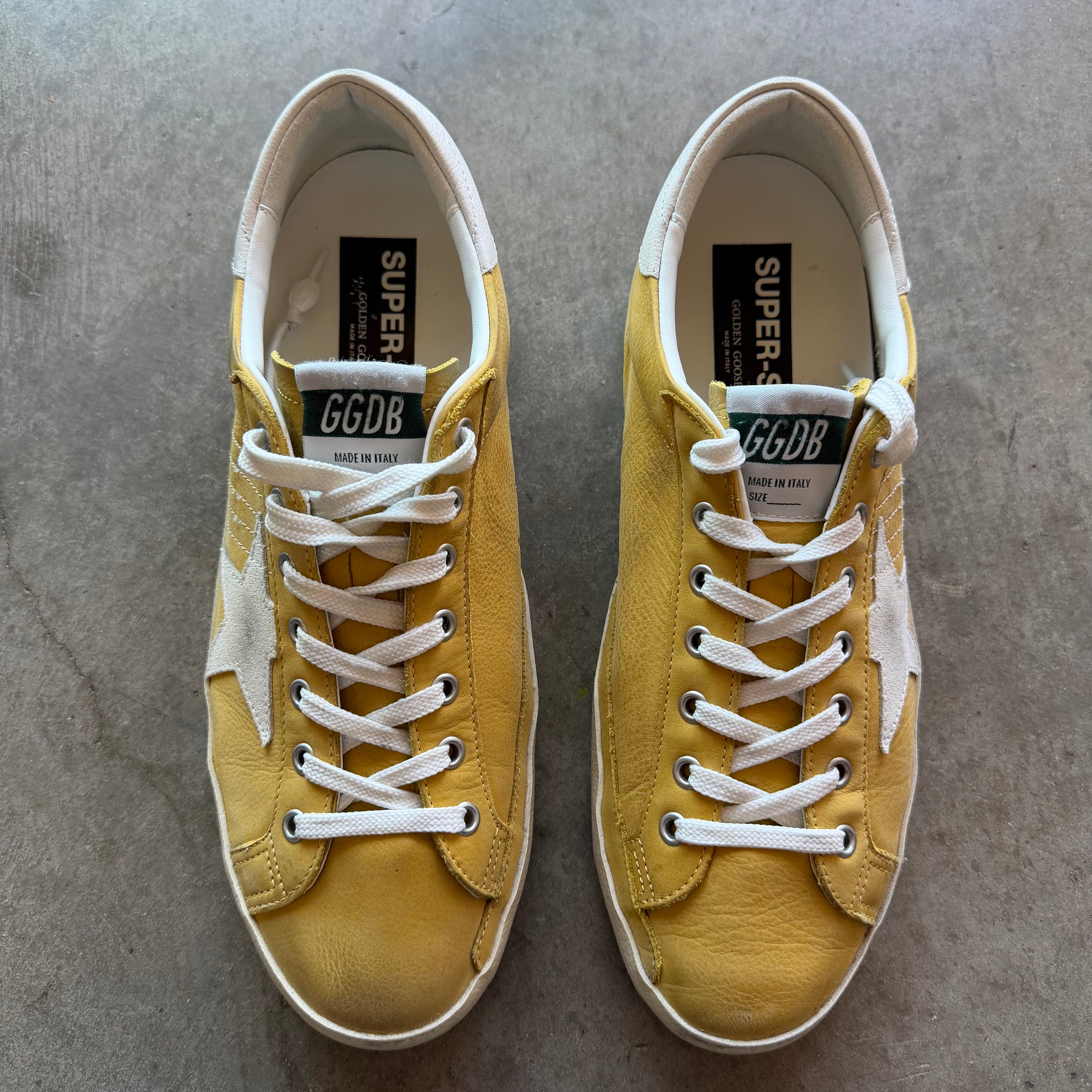 11 Used Golden Goose Superstar Yellow
