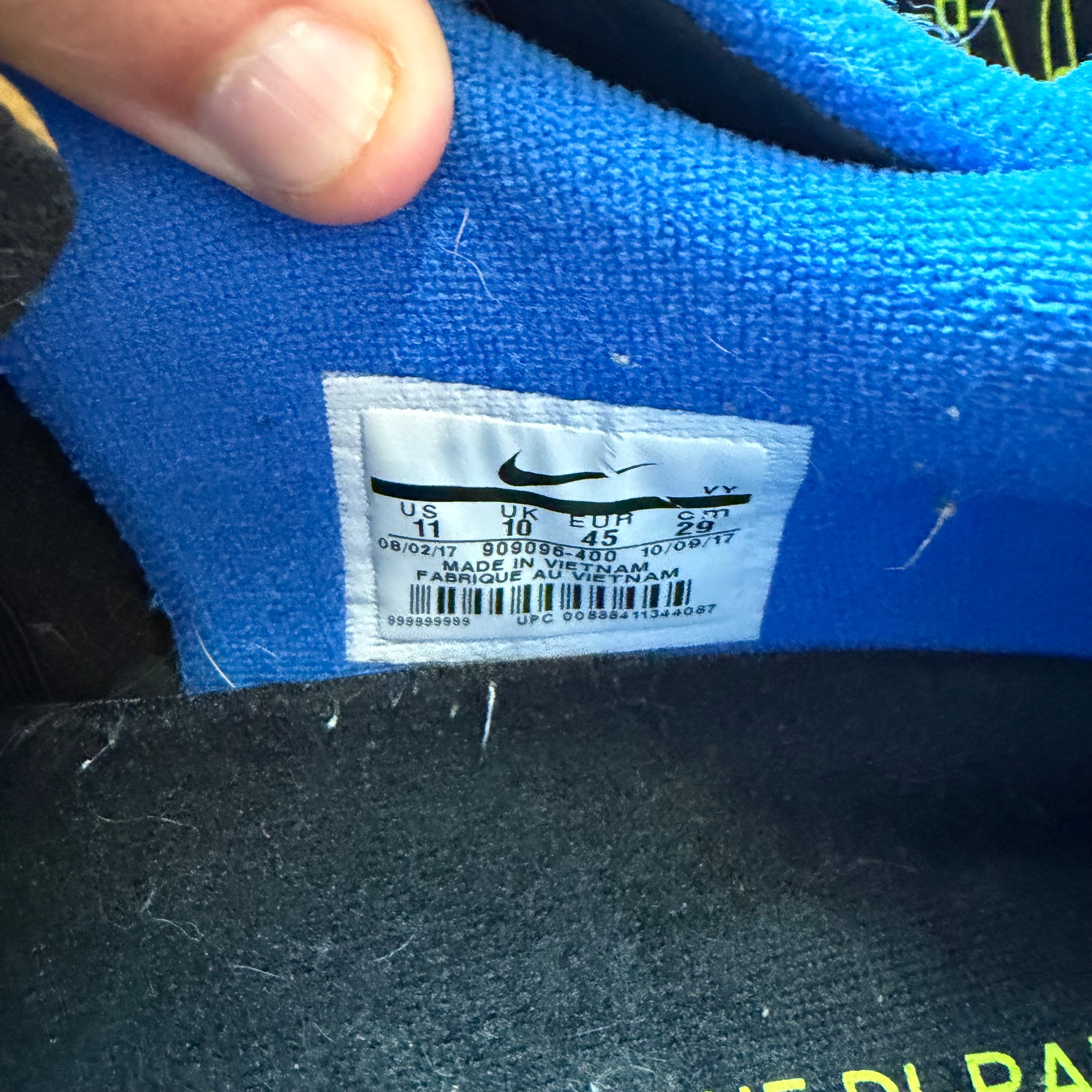 11 Used Nike FC Classic