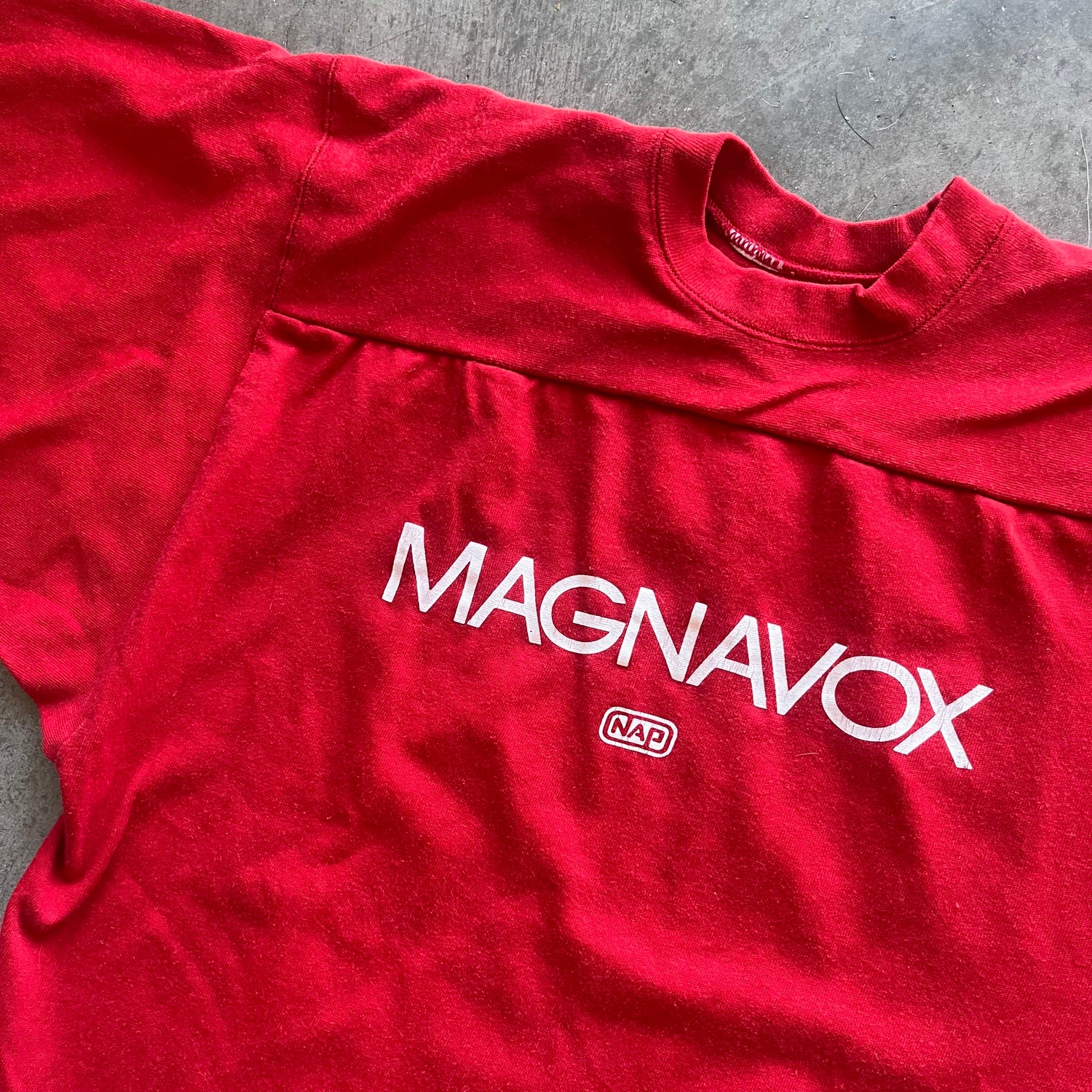 M 80s Magnavox Electronics Sweater
