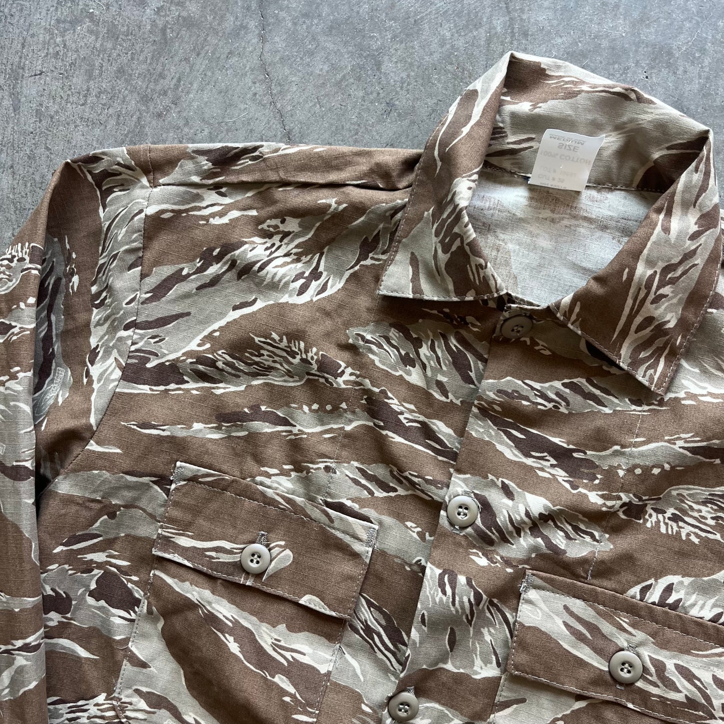 M 90s Earls Tiger Camo Jacket