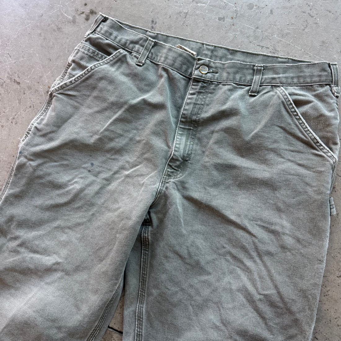 38x34 00s Distressed Carhartt Pants