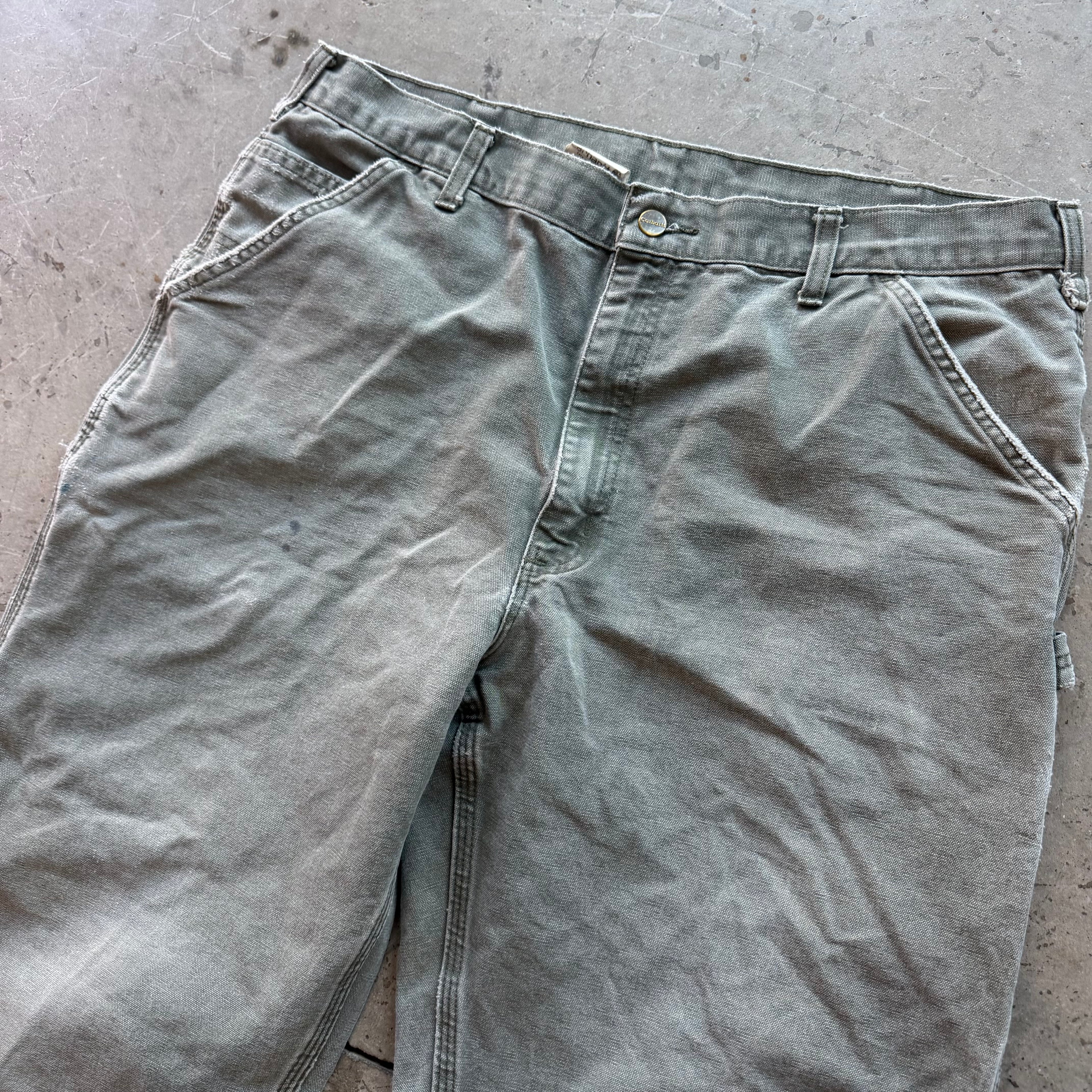 38x34 00s Distressed Carhartt Pants