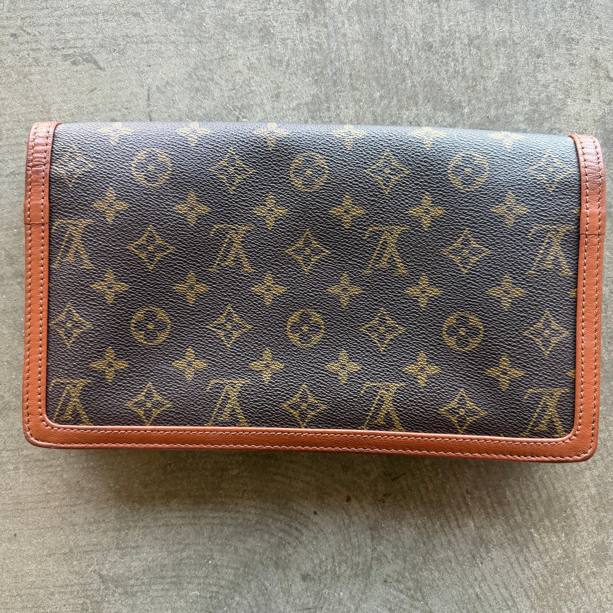 Louis Vuitton Pochette Dame Clutch