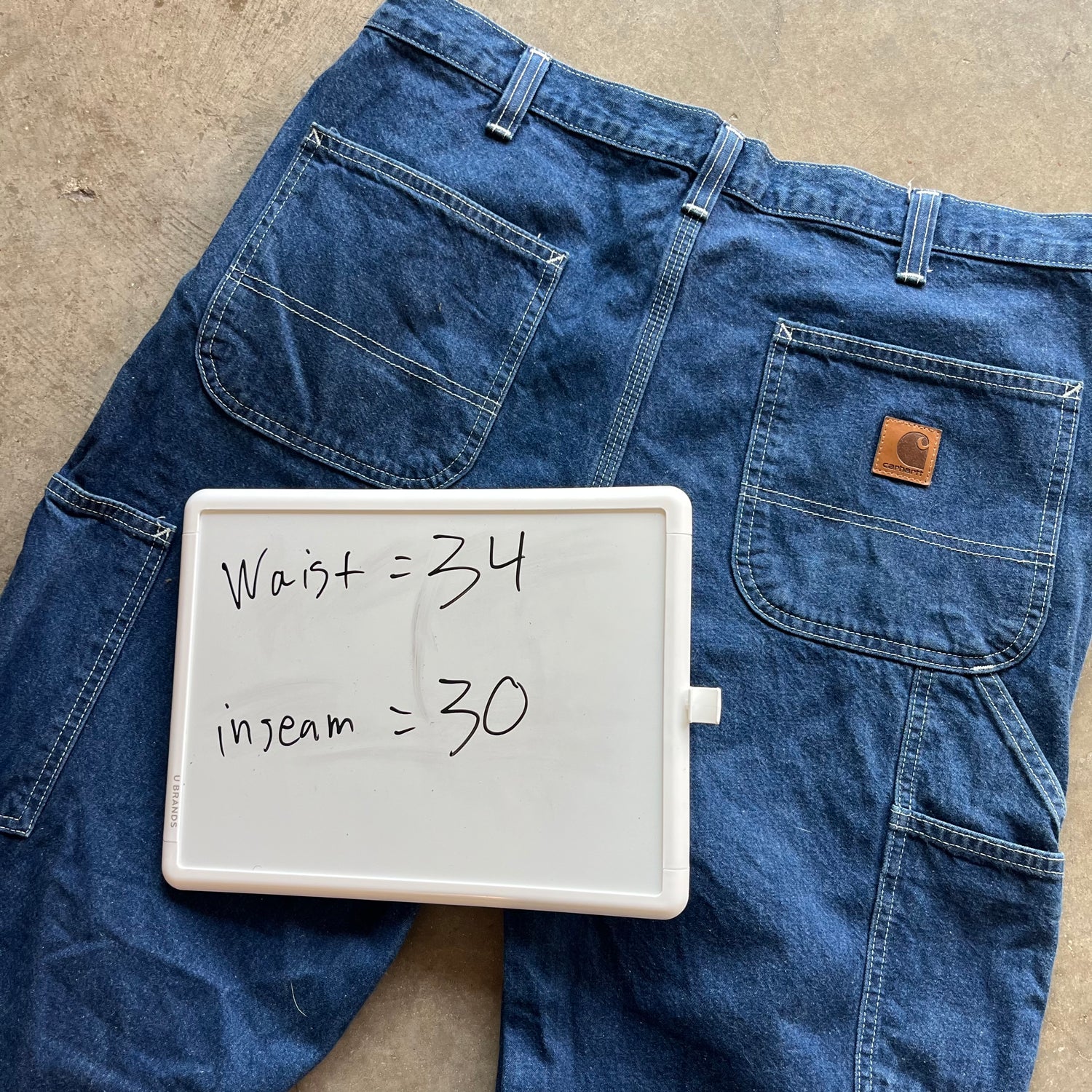 34x30 00s Carhartt Jeans