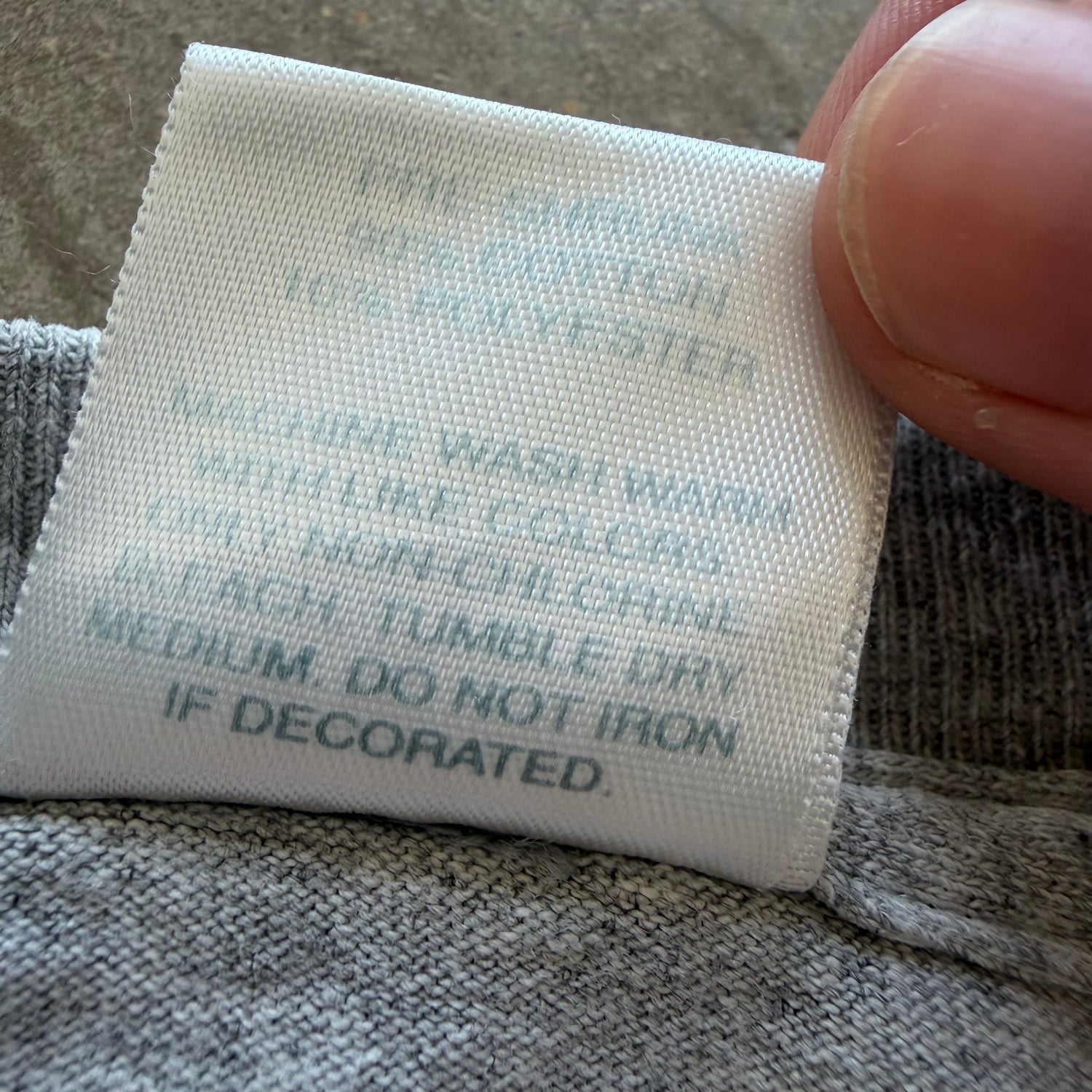 L 04 Supreme Gucci Box Logo Grey