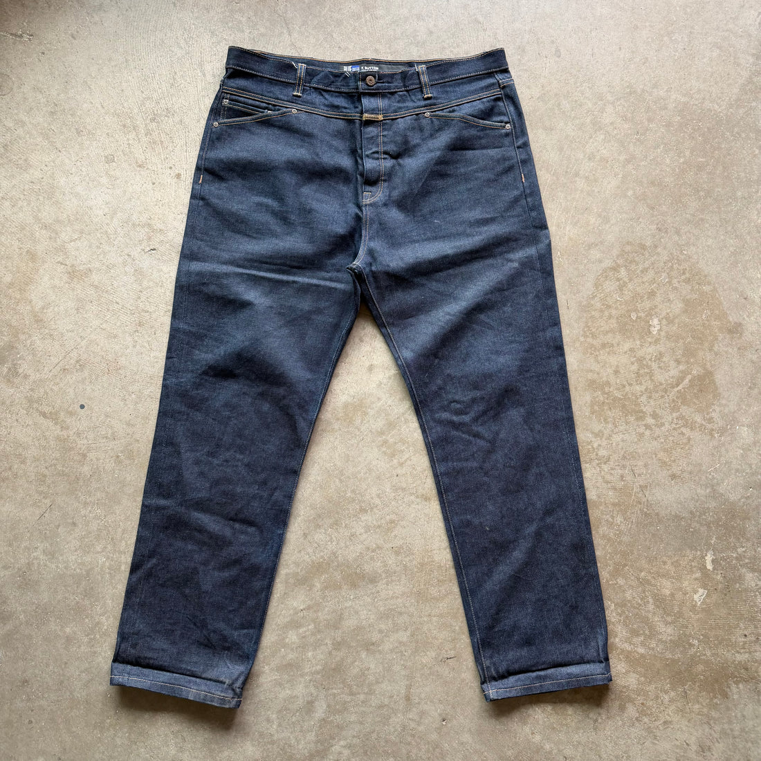 42x33 Y2K Girbaud Jeans
