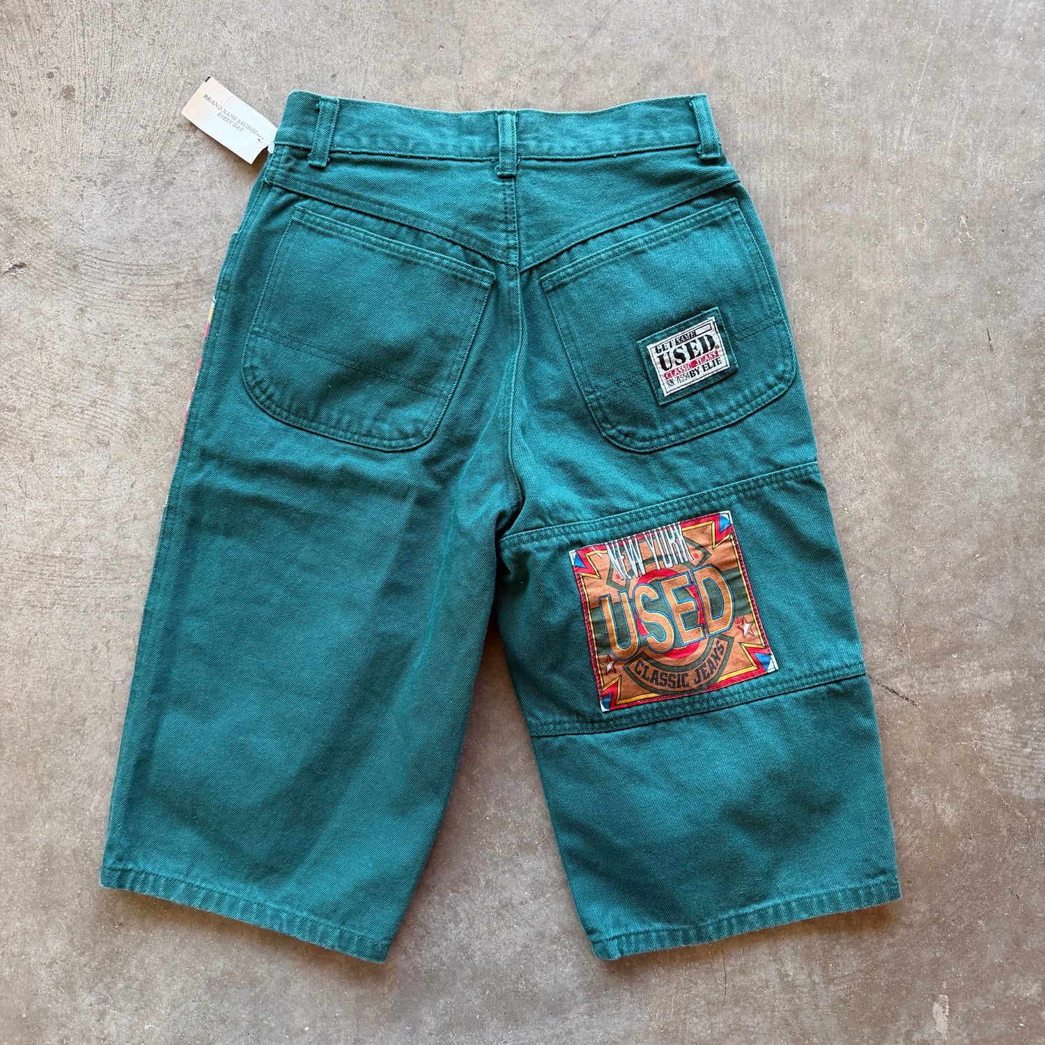 27w 90s “Used” Green Shorts