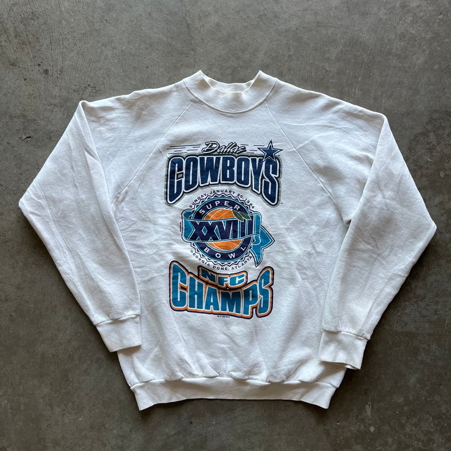 XL 94 Cowboys Crewneck