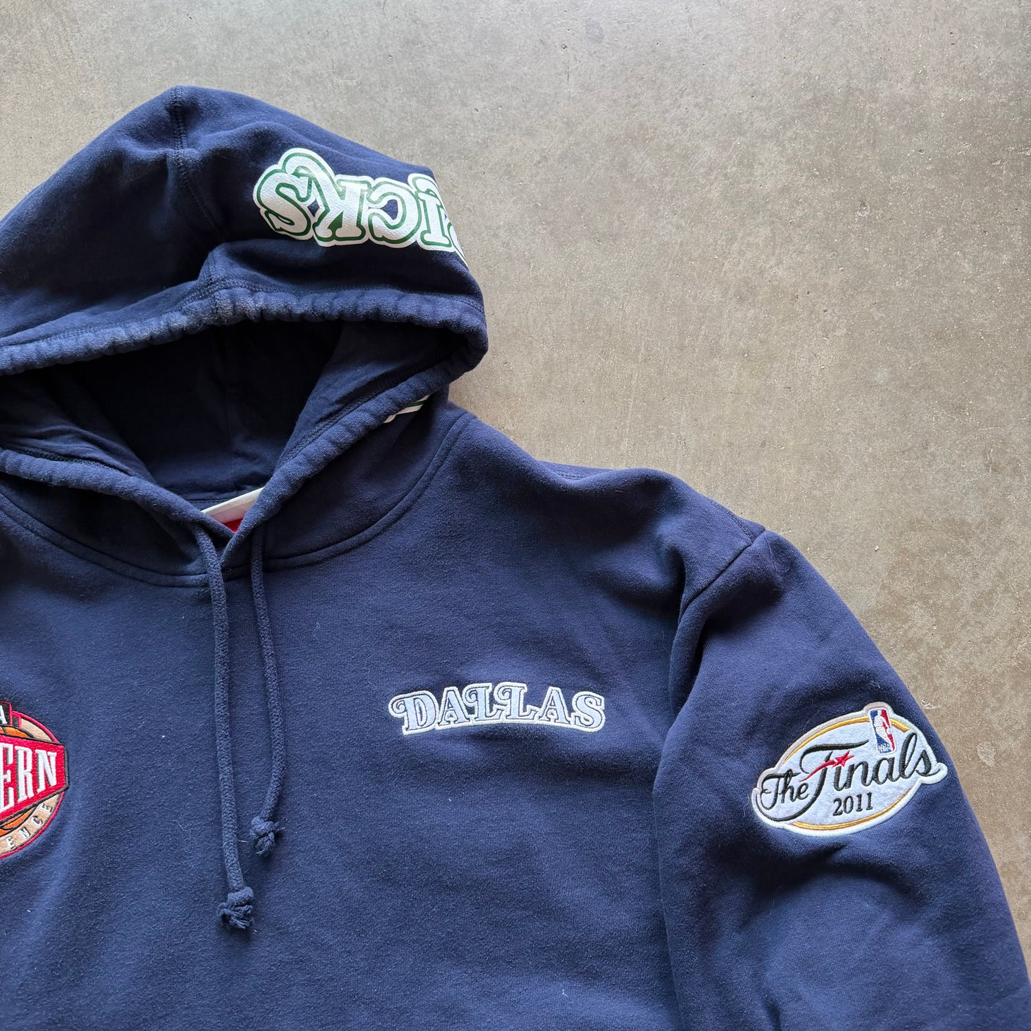 XXXL Retro Dallas Mavs Hoodie