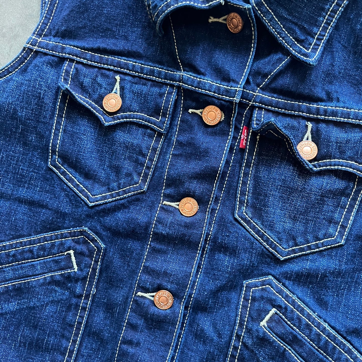 M 00s Levis Vest