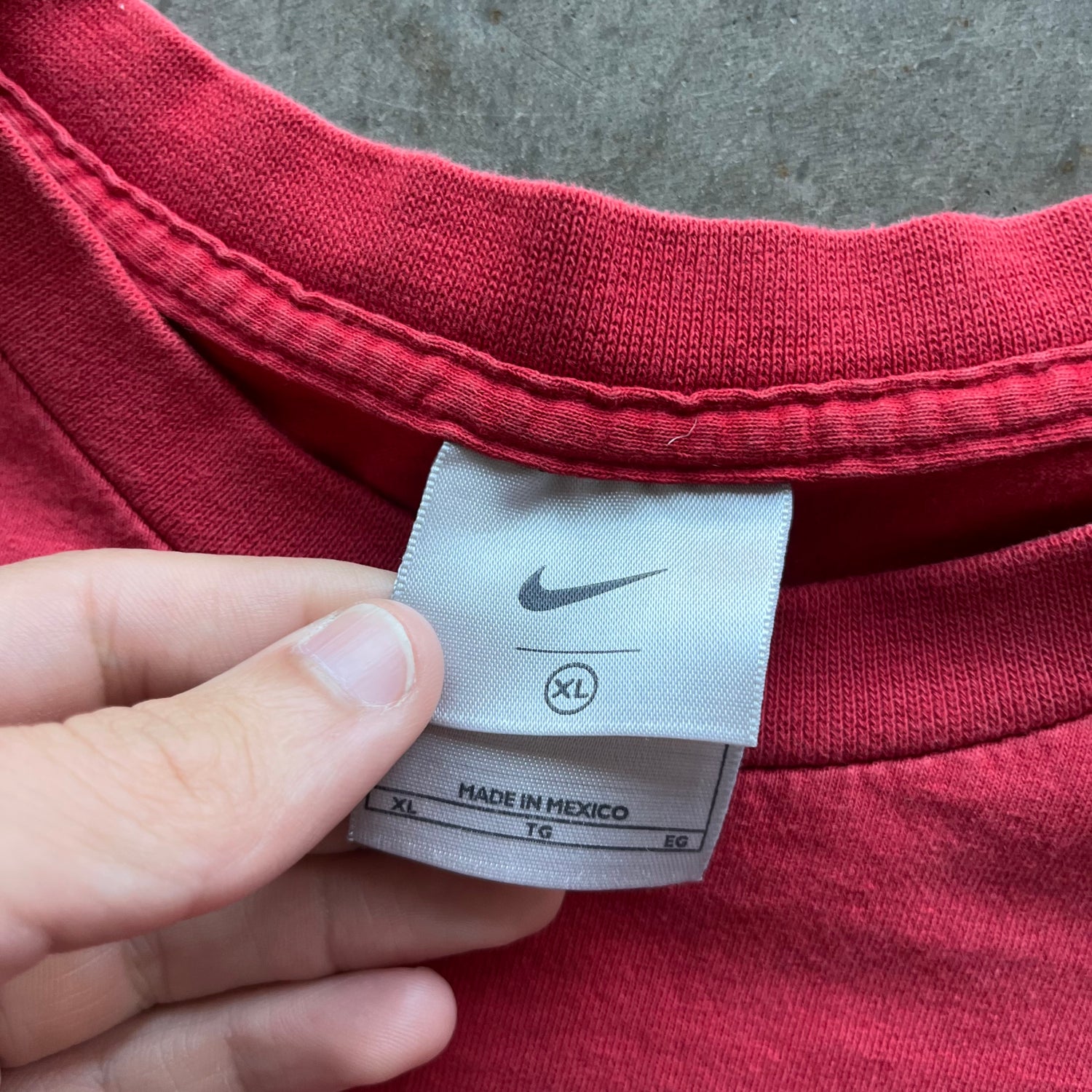 XL 00s Red Nike Tee