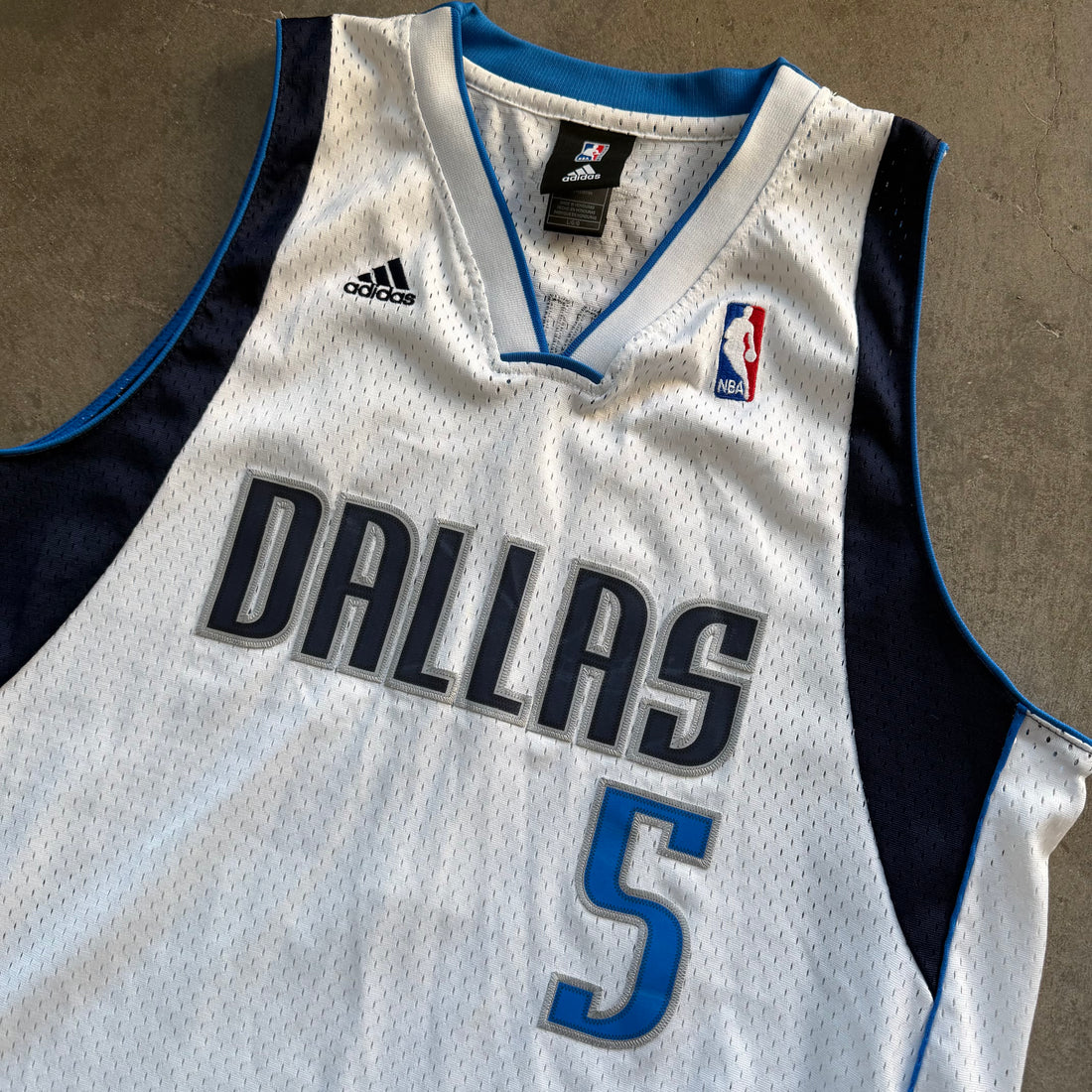 L 00s Mavs Howard Jersey