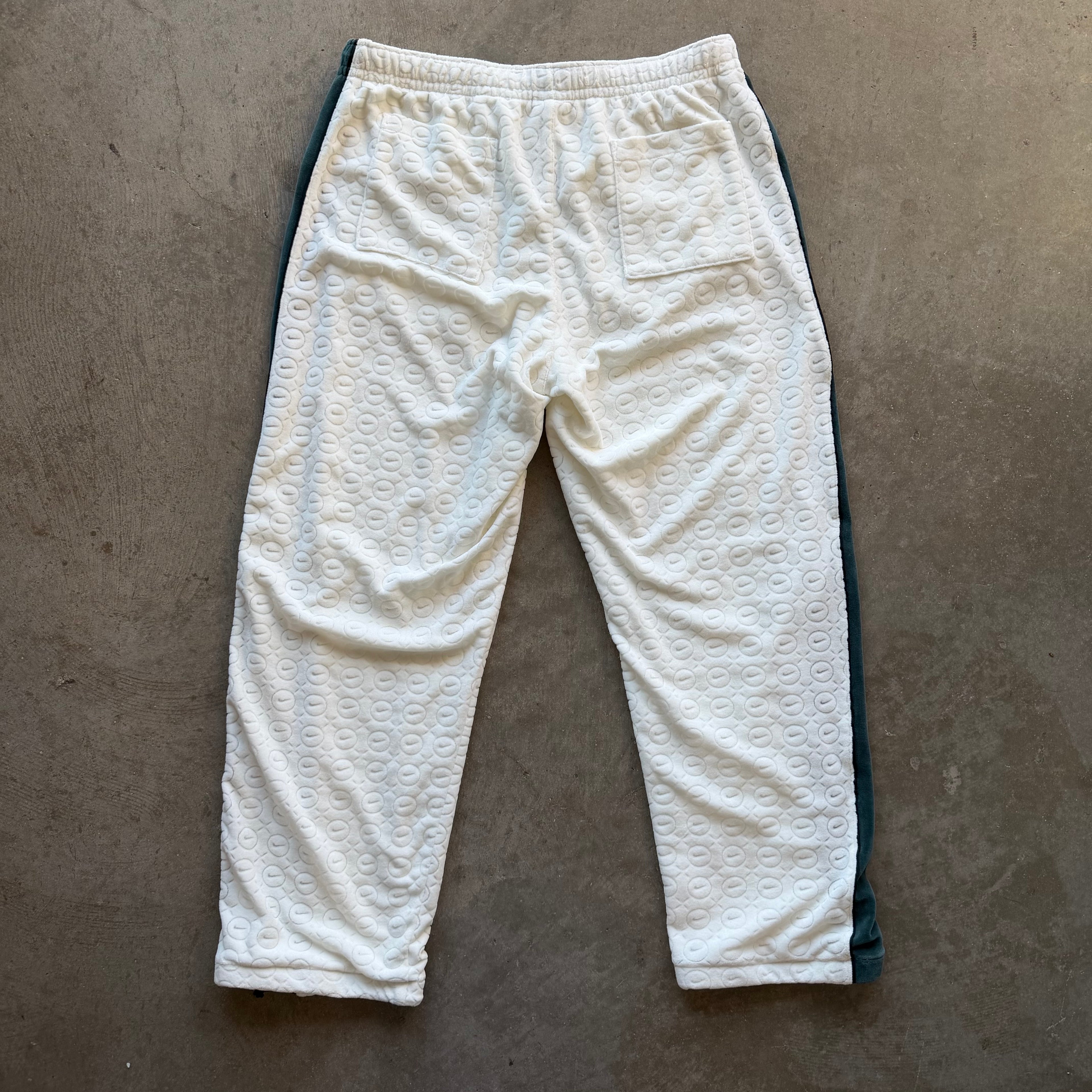 M Supreme Fleece Nike Pants