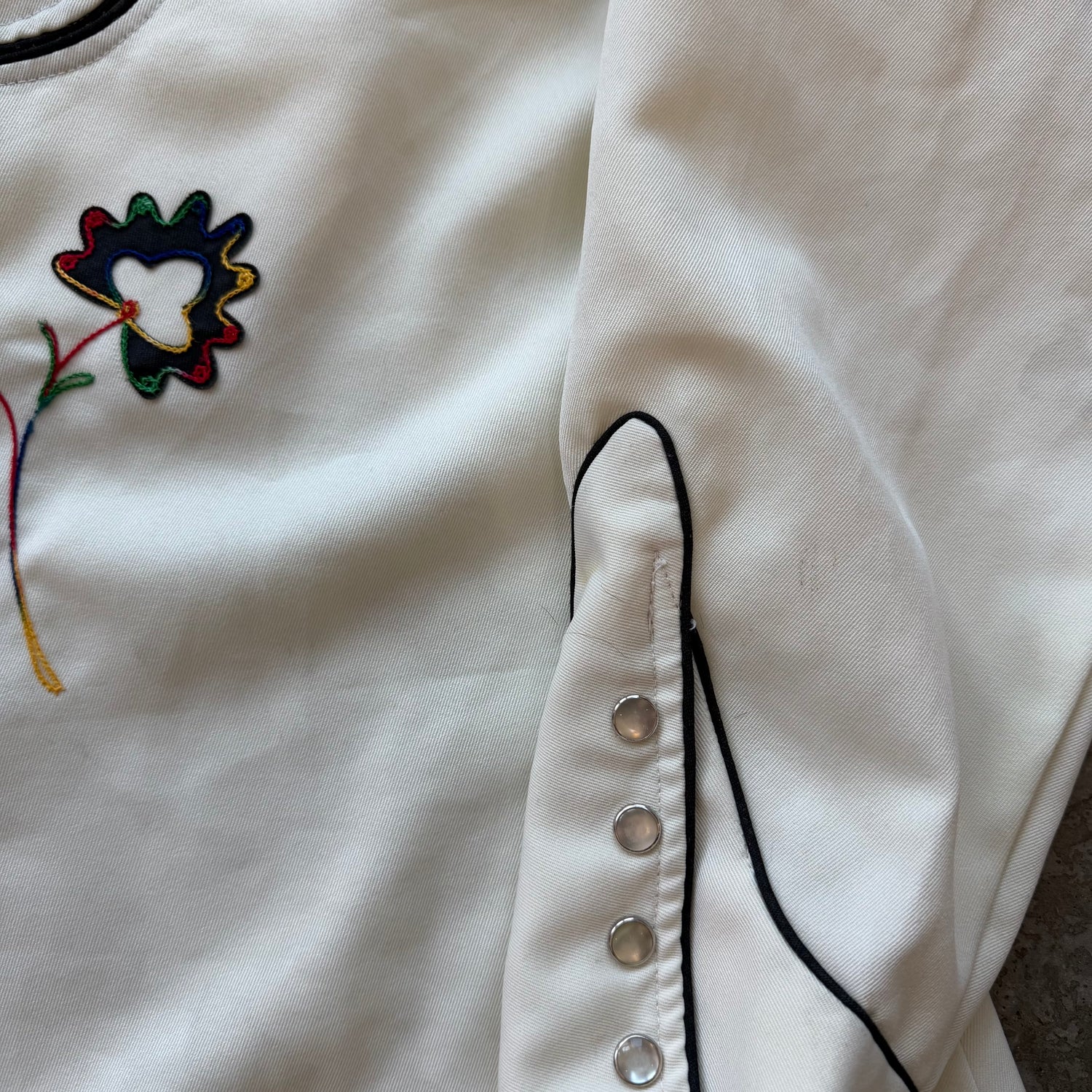 XL 80s H bar C Embroidered Pearl Snap