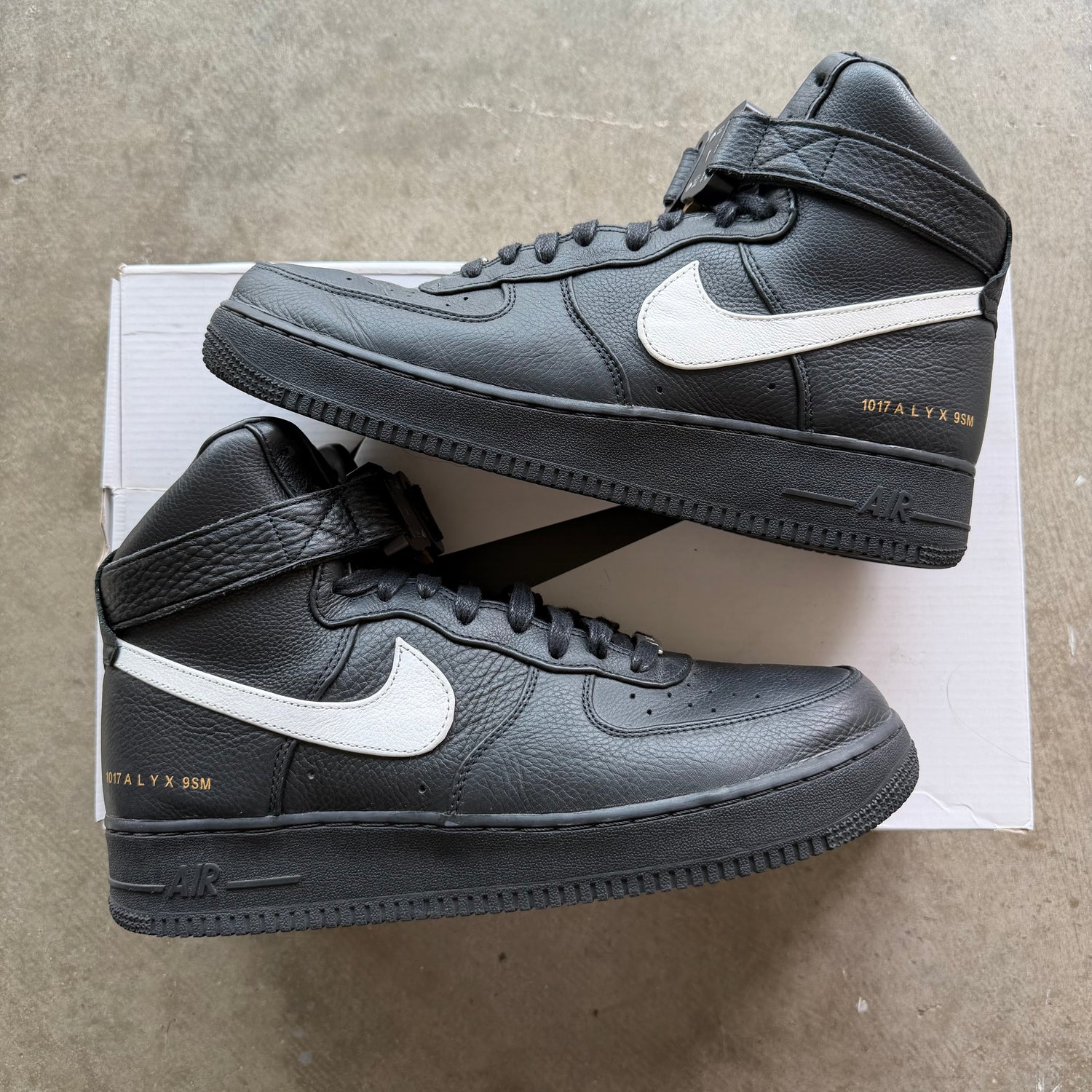 12 Nike Alyx Air Force 1 High Black