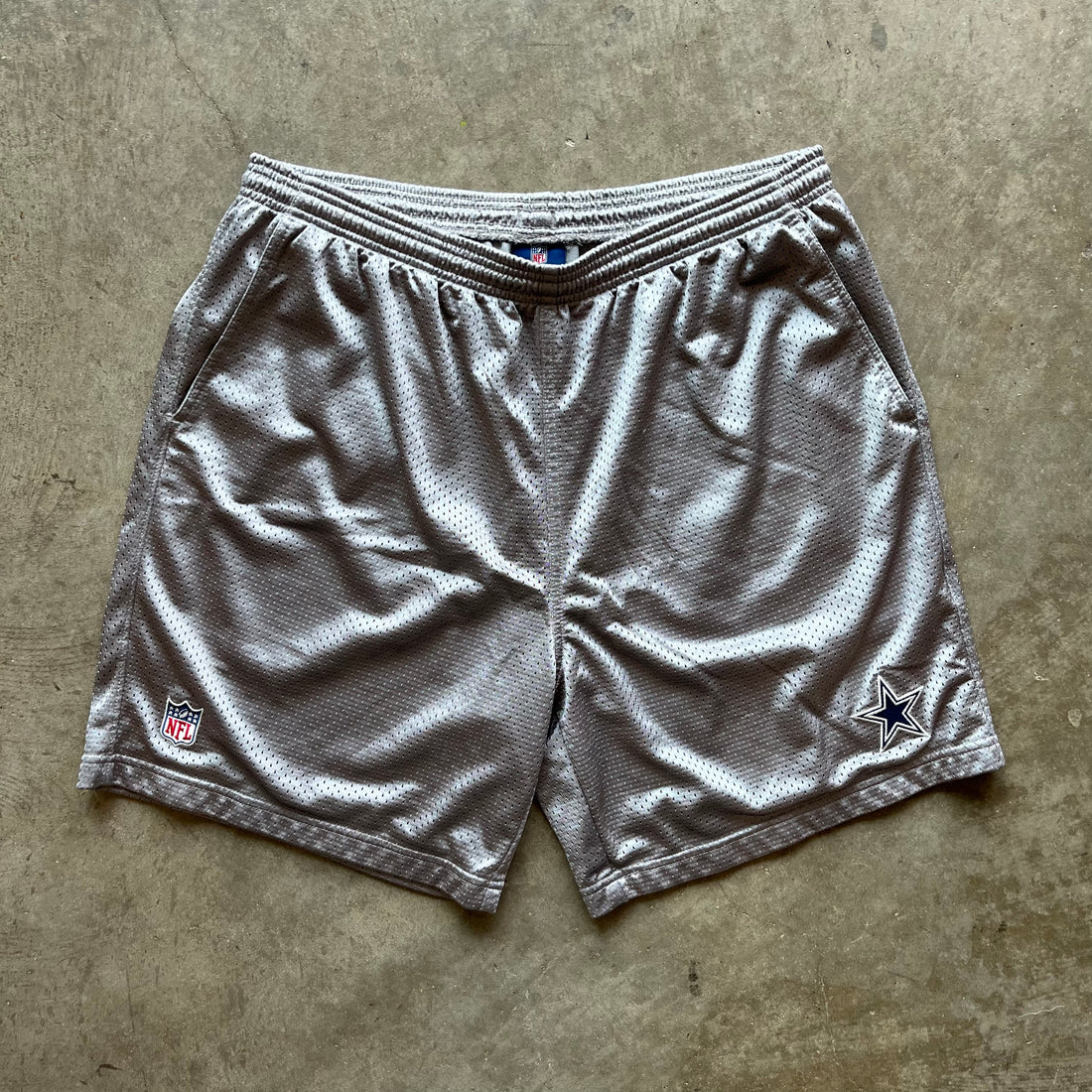 XL 00s Cowboys Shorts