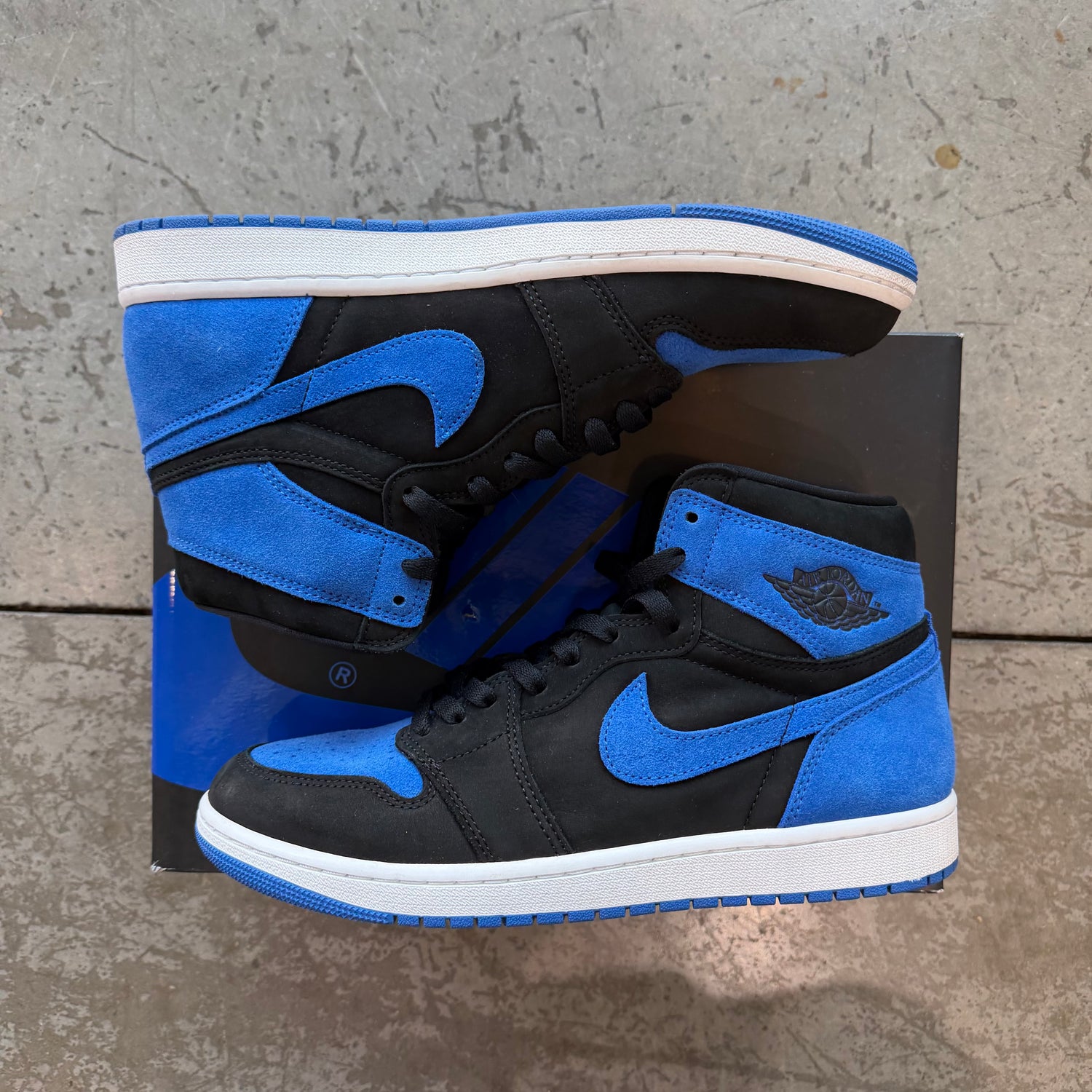 10 Like New Jordan 1 High Royal