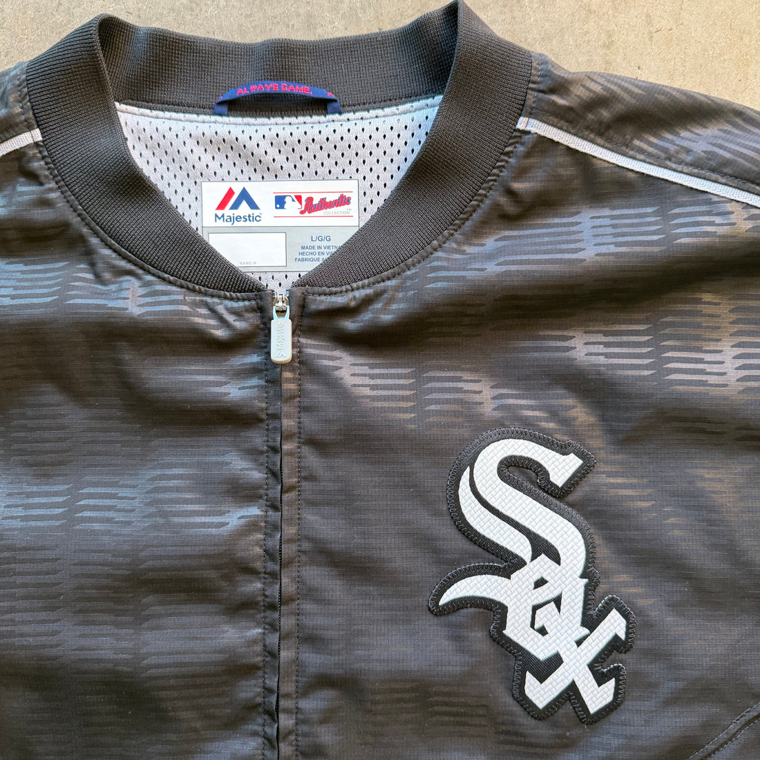 L 00s White Sox Warm Up
