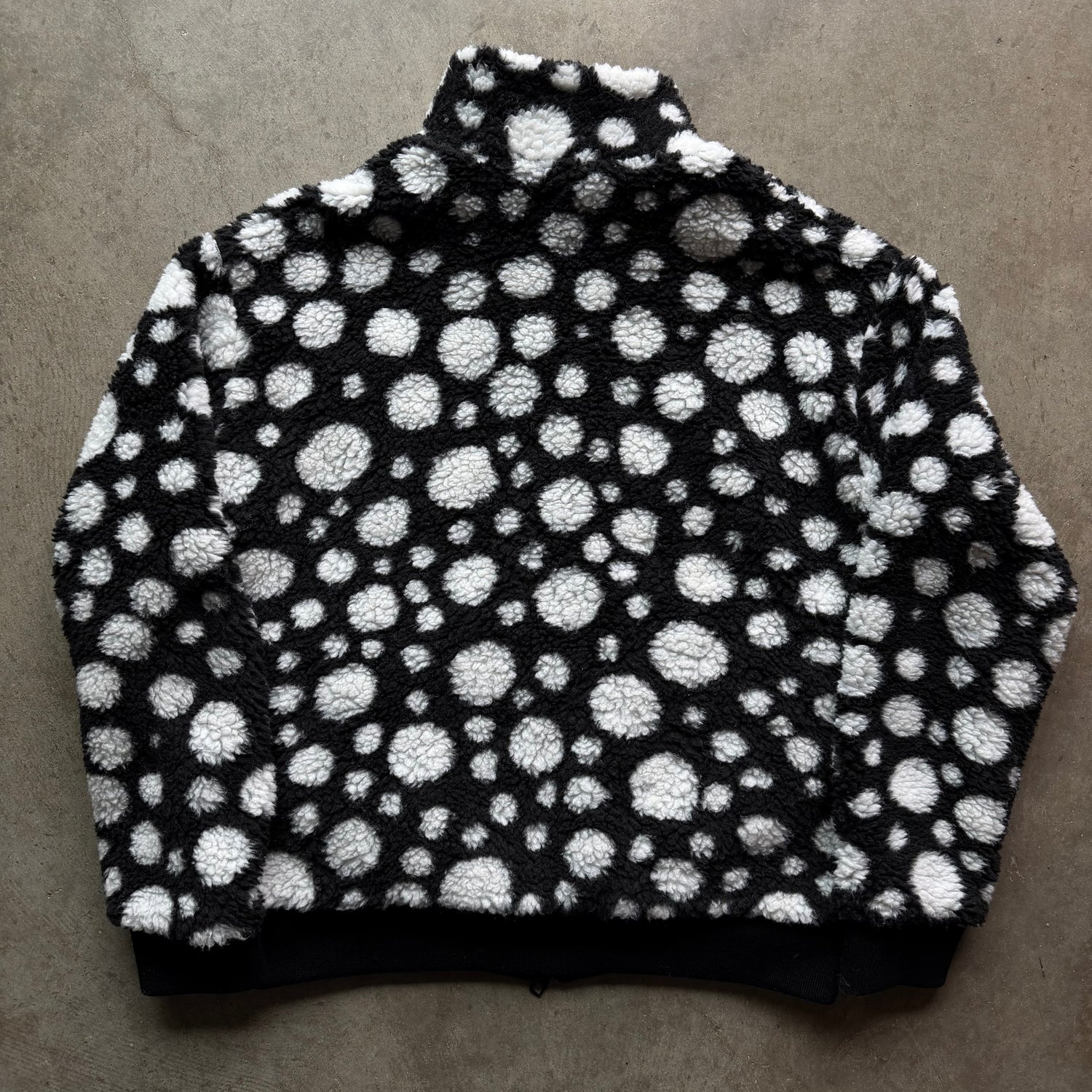 XXL Louis Vuitton Yayoi Kusama Infinity Dots Fleece
