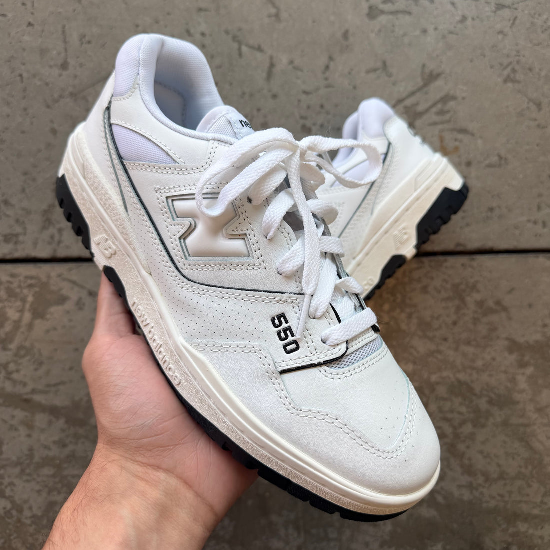 8 CDG New Balance 550