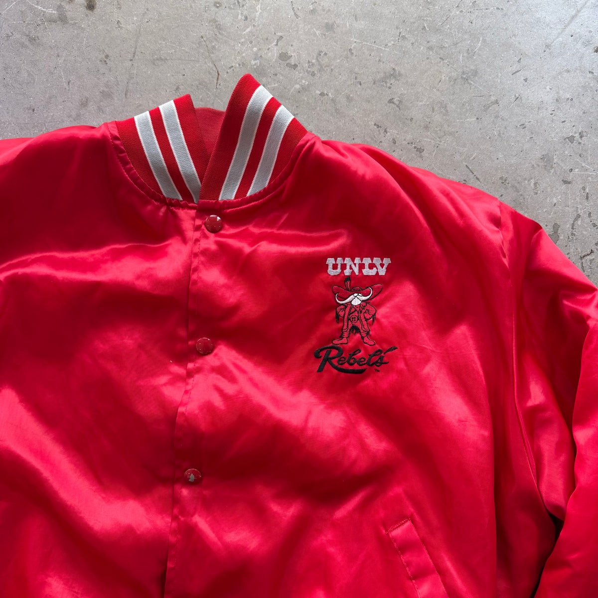 L 90 UNLV Basketball Champions Satin Bomber