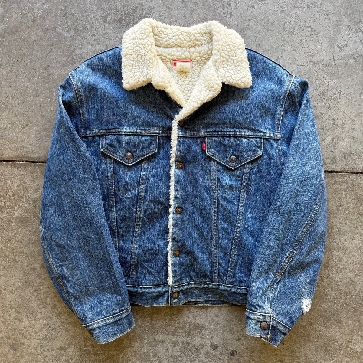 M 80s Levi’s Sherpa Lined Denim Jacket