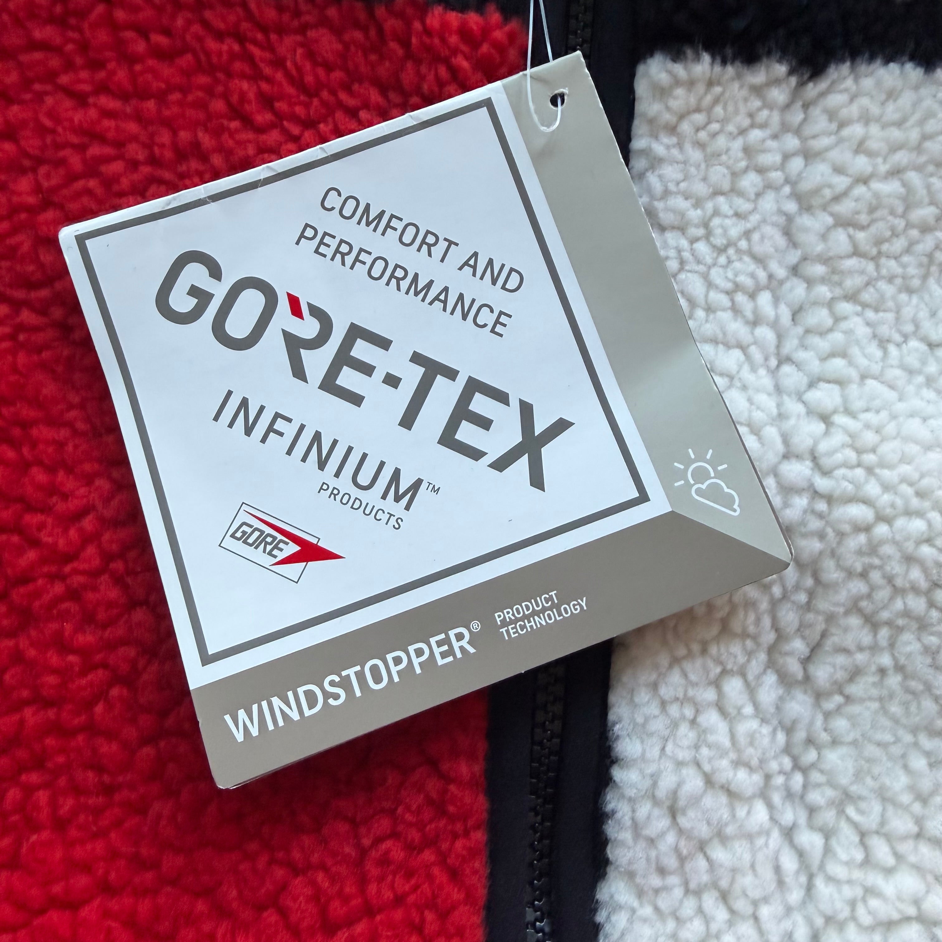 L Supreme Reversible Multicolor Fleece