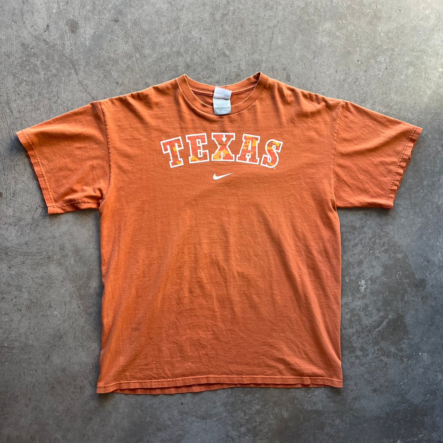 XL 00s Camo Texas Nike Tee