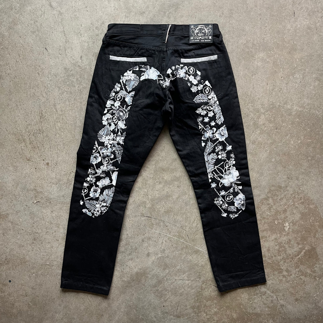 32x30 Black Evisu Jeans