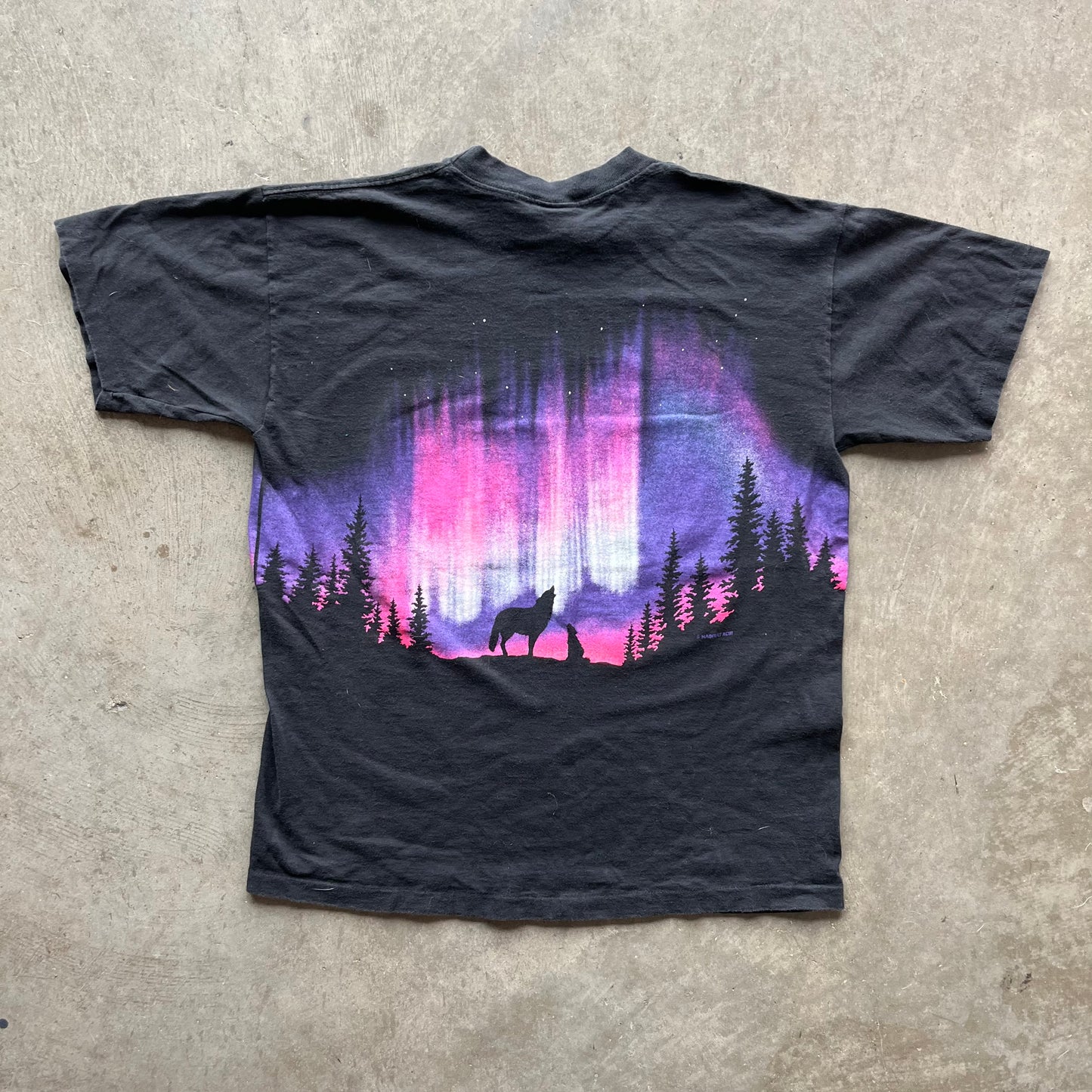 L 90s Wolf Tee