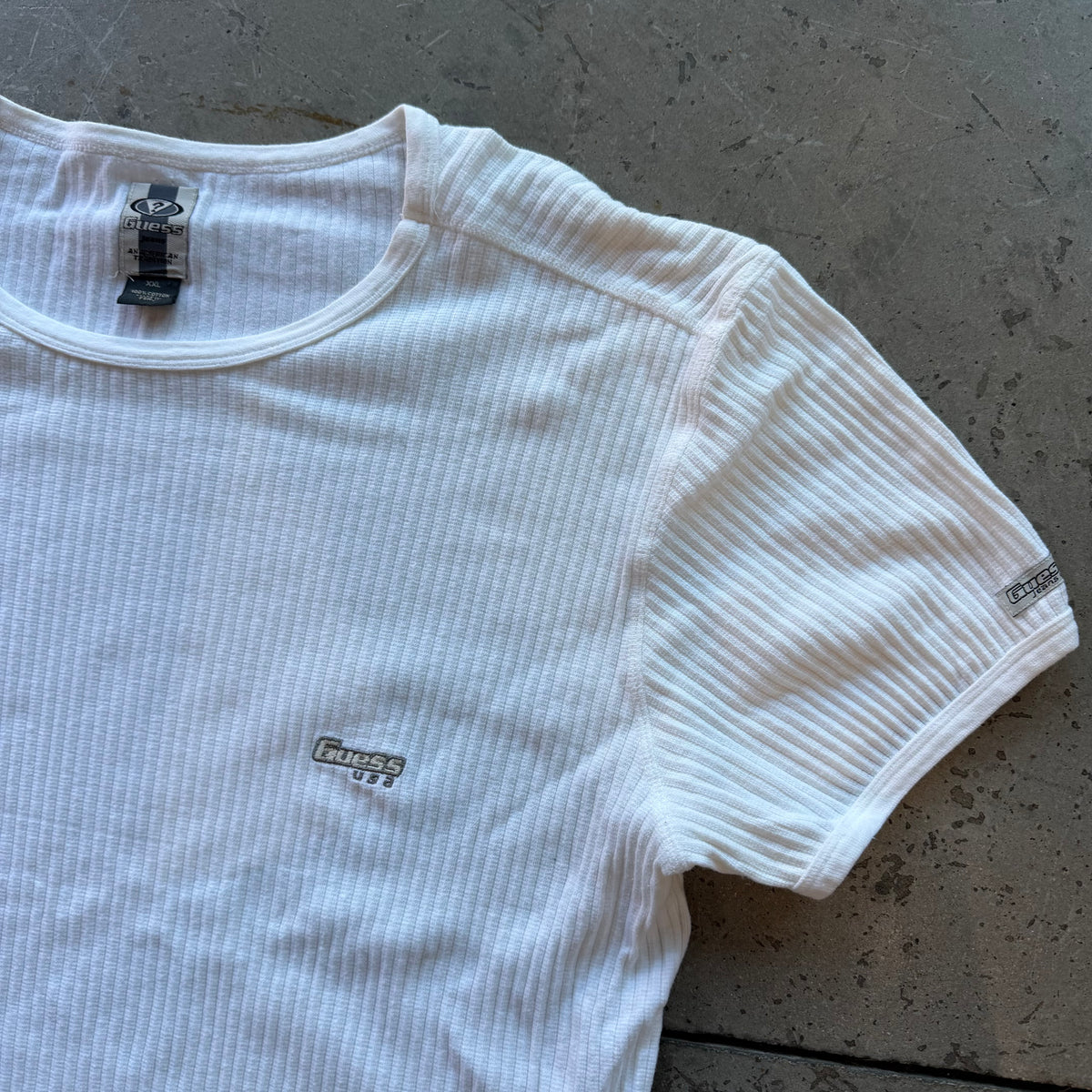 XXL 00s Ribbed Guess Tee
