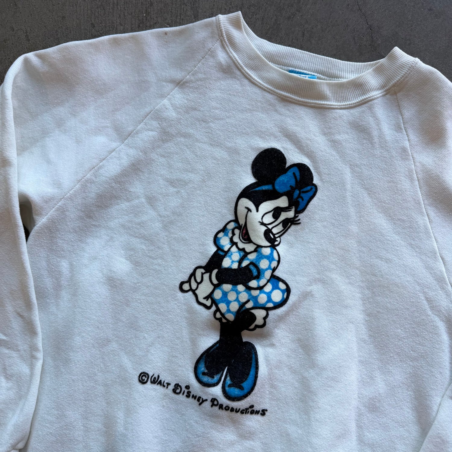 L 80s Minnie Mouse Crewneck