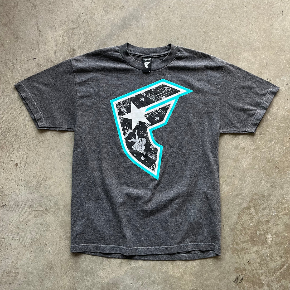 L Y2K Famous Tee