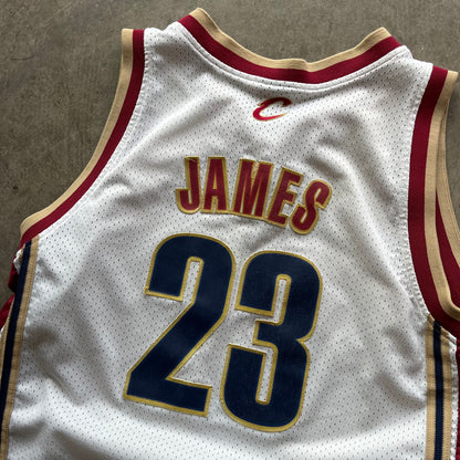 M 00s Lebron Cavs Jersey