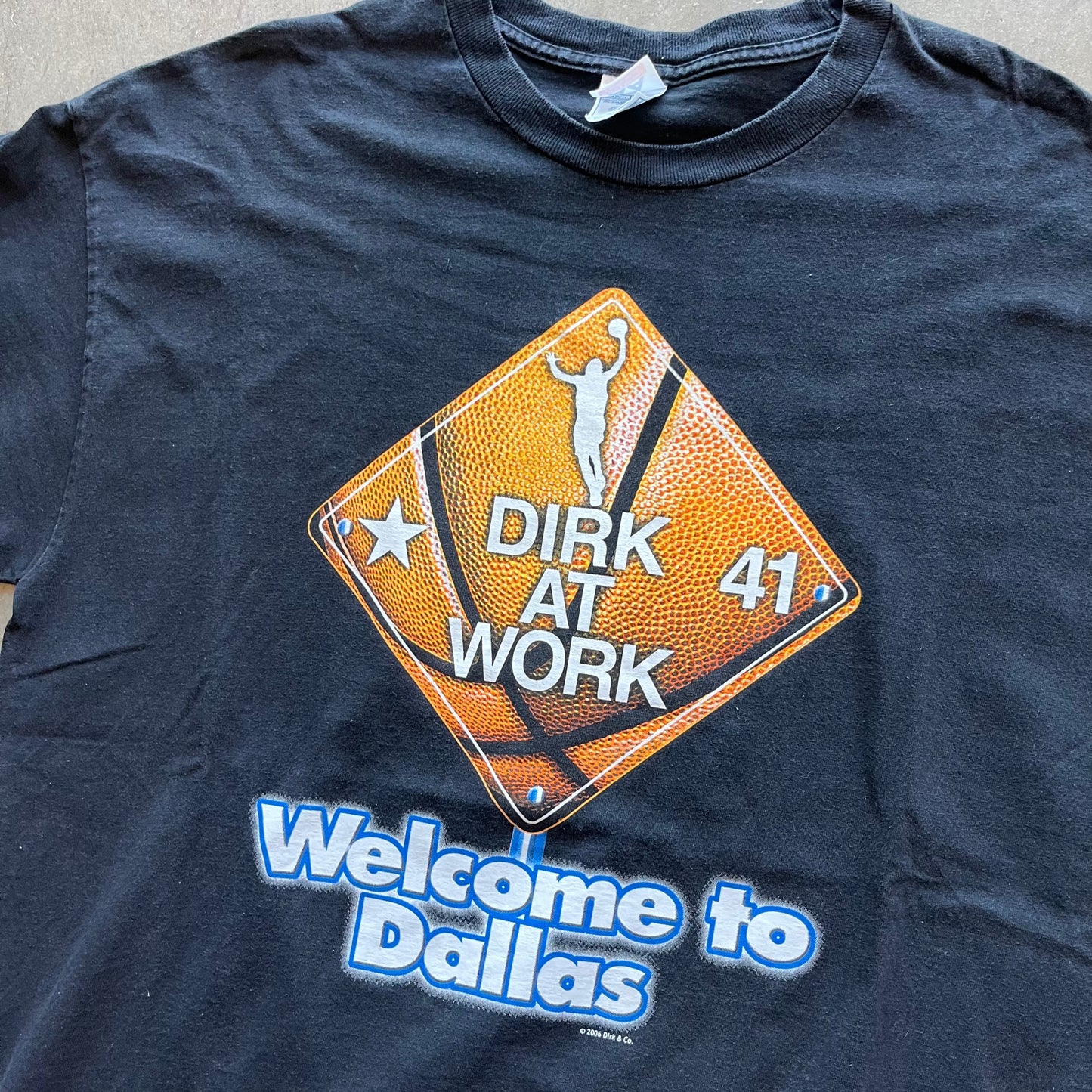 XL 06 Dirk Tee