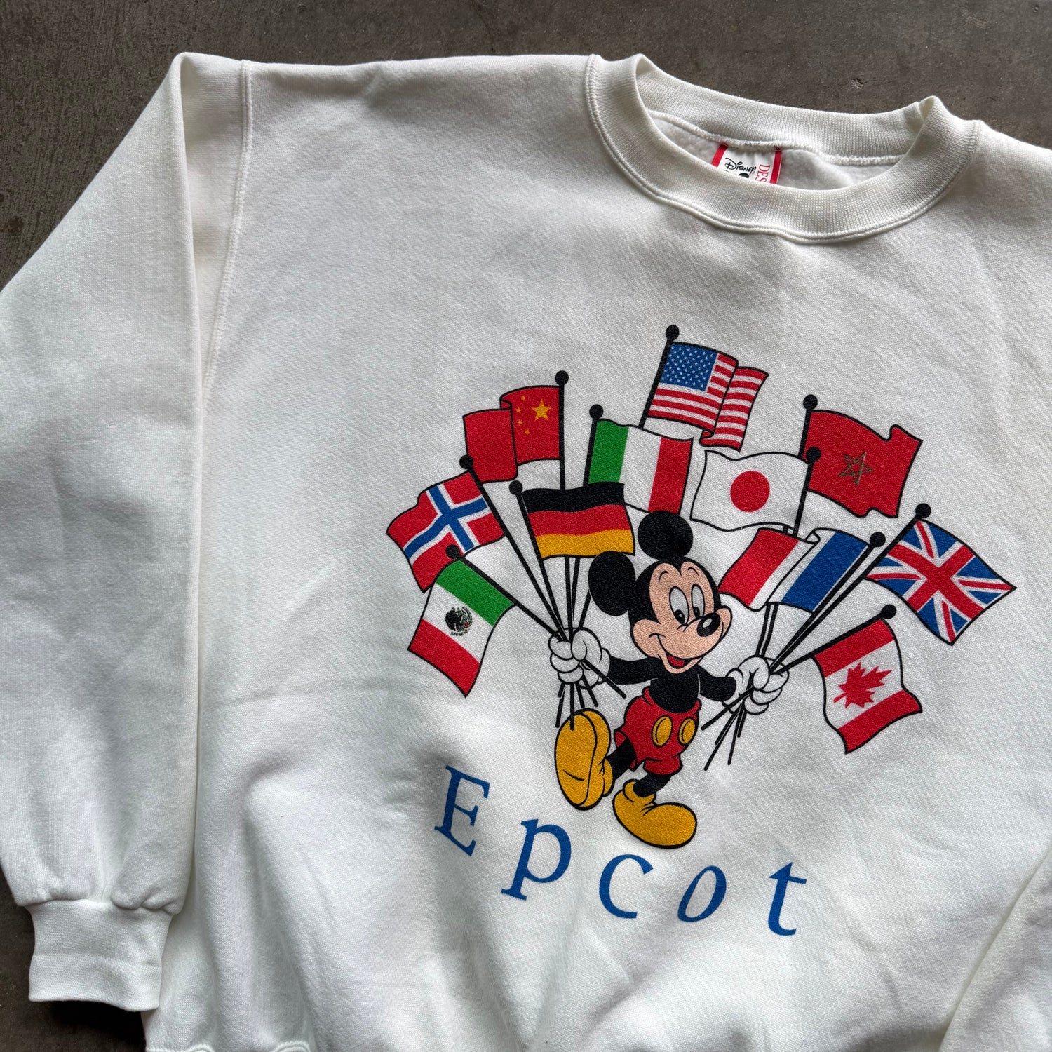 M 90s Disney Epcot Crewneck